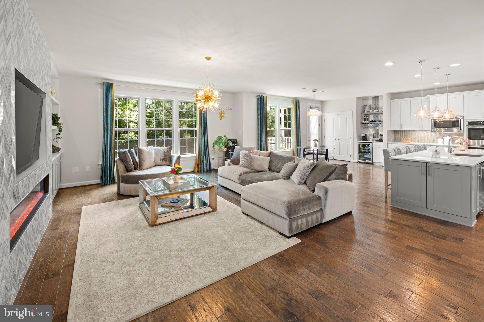 WOODSON SQUARE - Residential