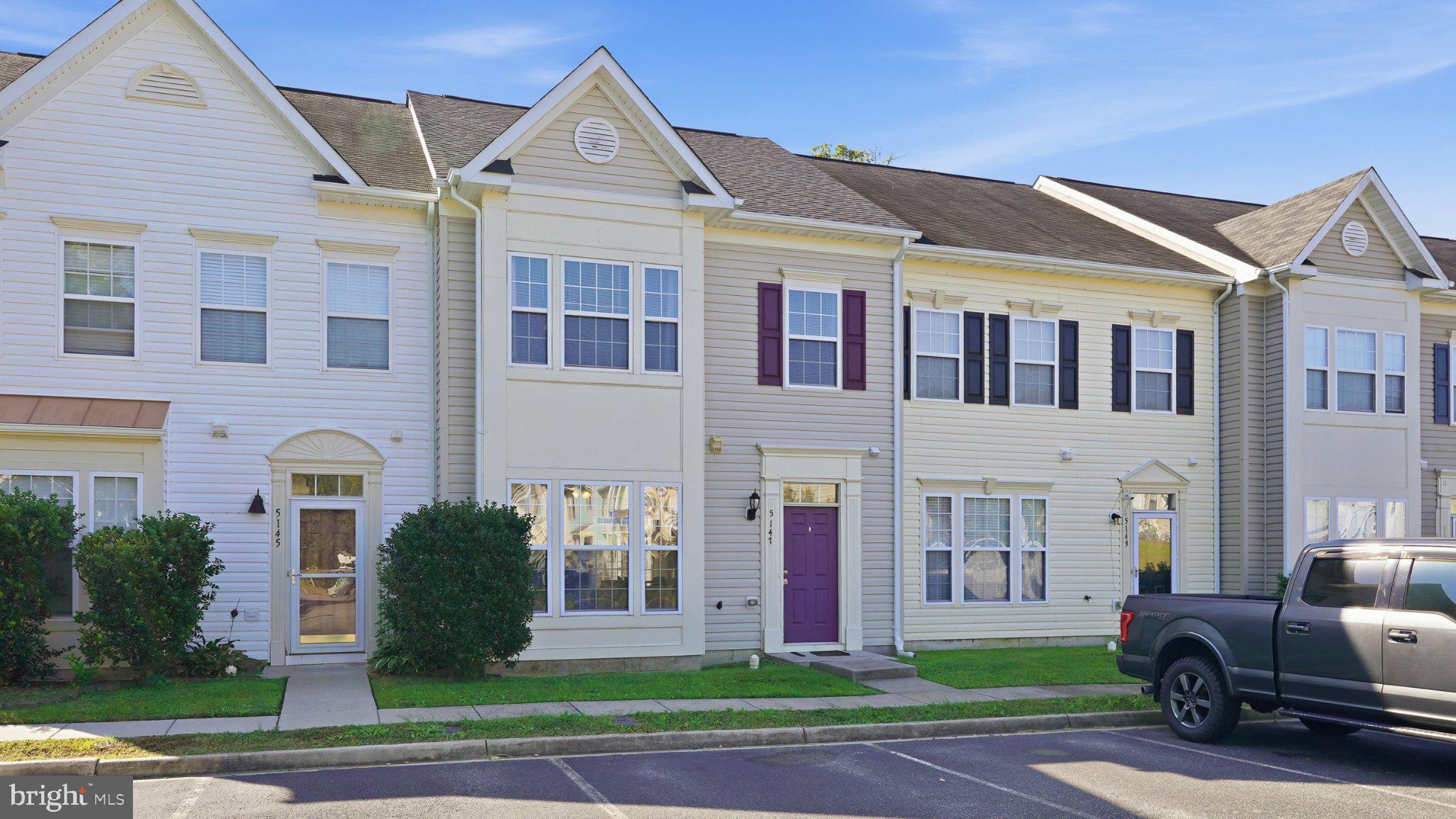 5147 MALLARDS LANDING DR DRIVE