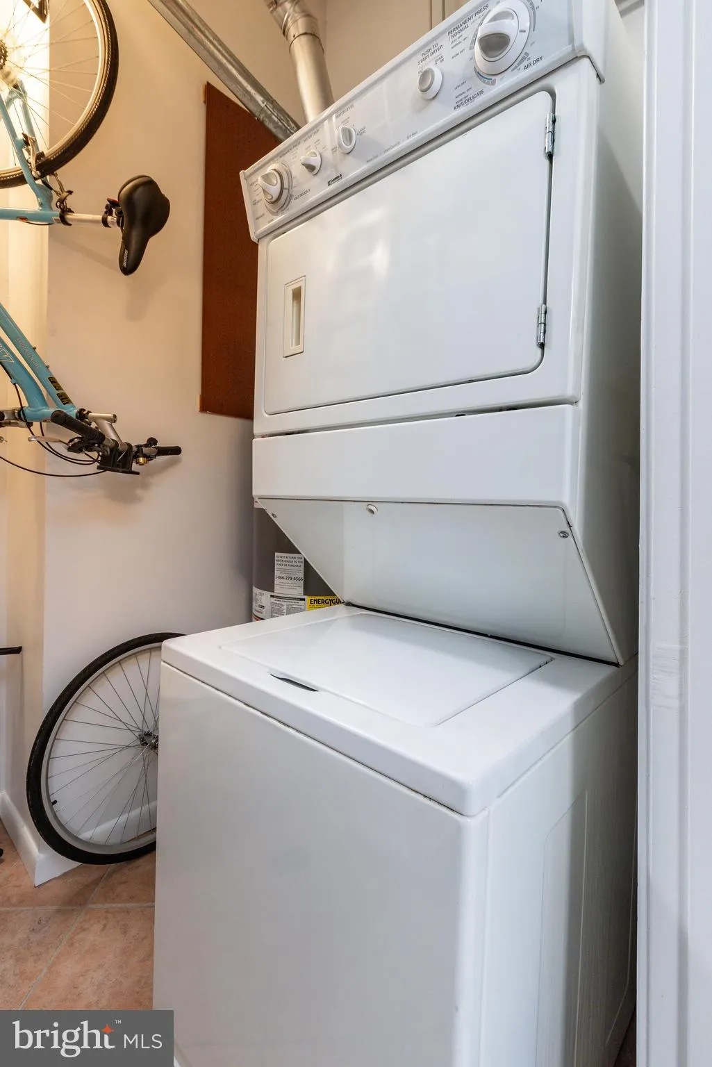 Philadelphia, Pennsylvania 19107, United States, 1 Bedroom Bedrooms, ,1 BathroomBathrooms,Residential,Active,215538