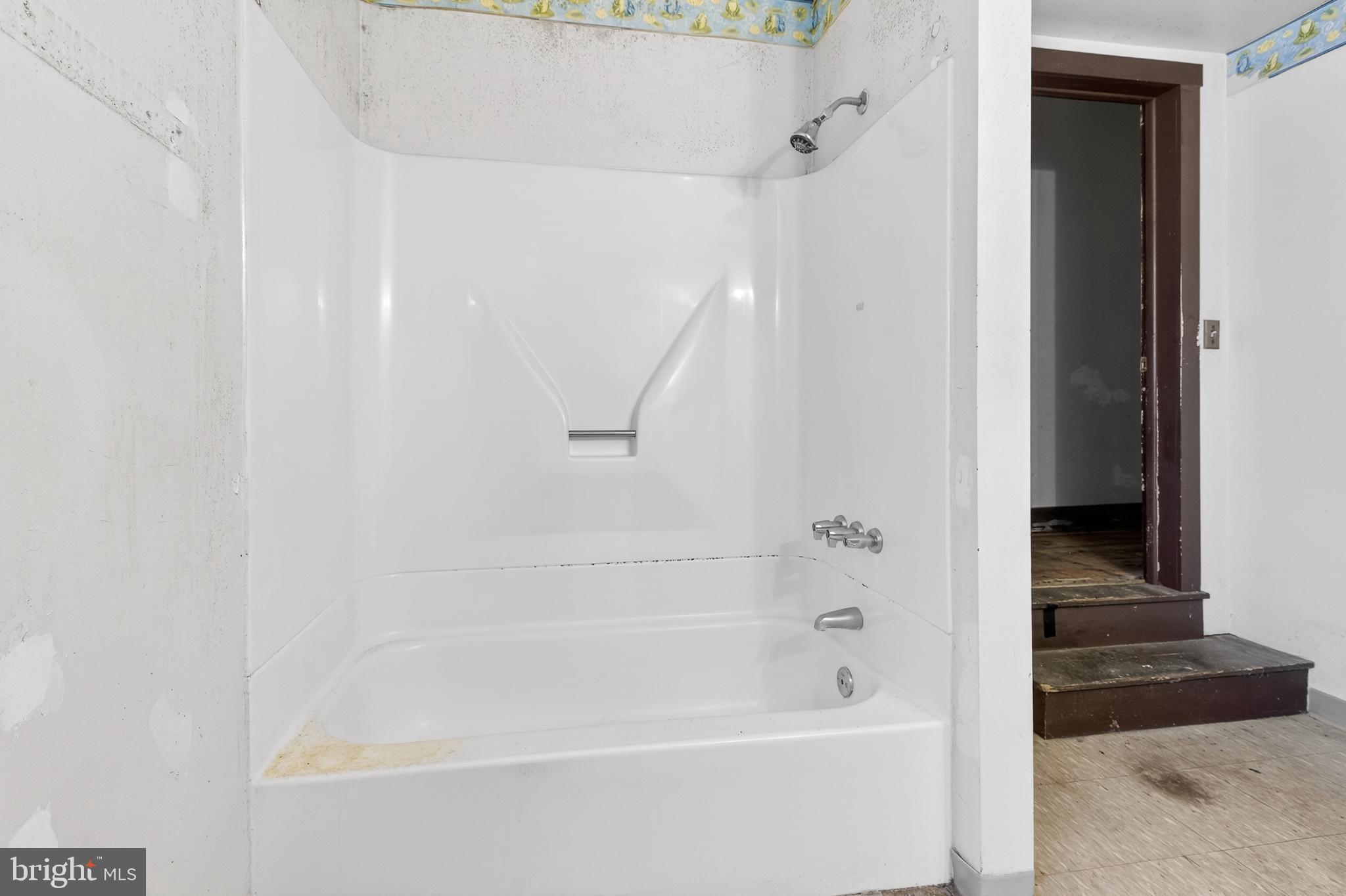 CBD- CENTRAL BUSINESS DIS - Commercial Sale