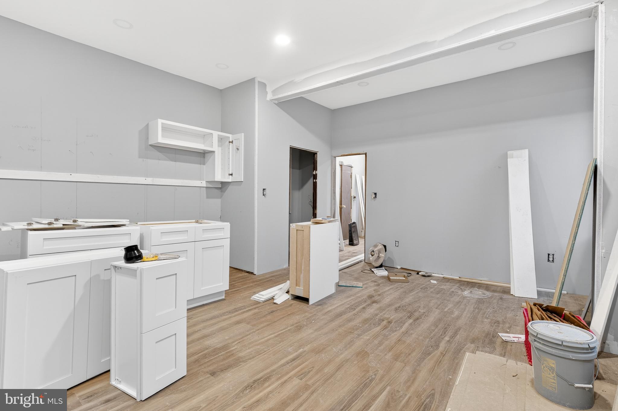 CBD- CENTRAL BUSINESS DIS - Commercial Sale