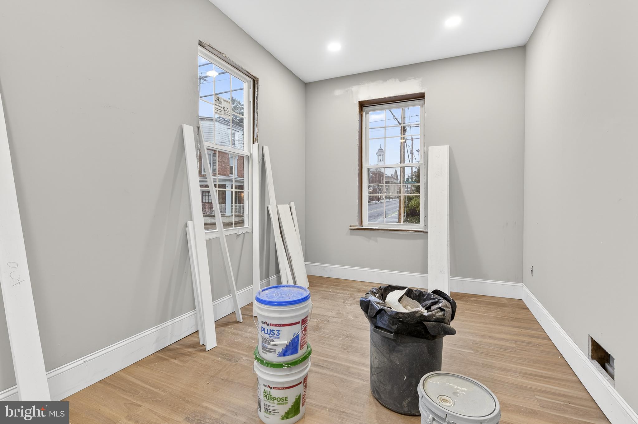 CBD- CENTRAL BUSINESS DIS - Commercial Sale