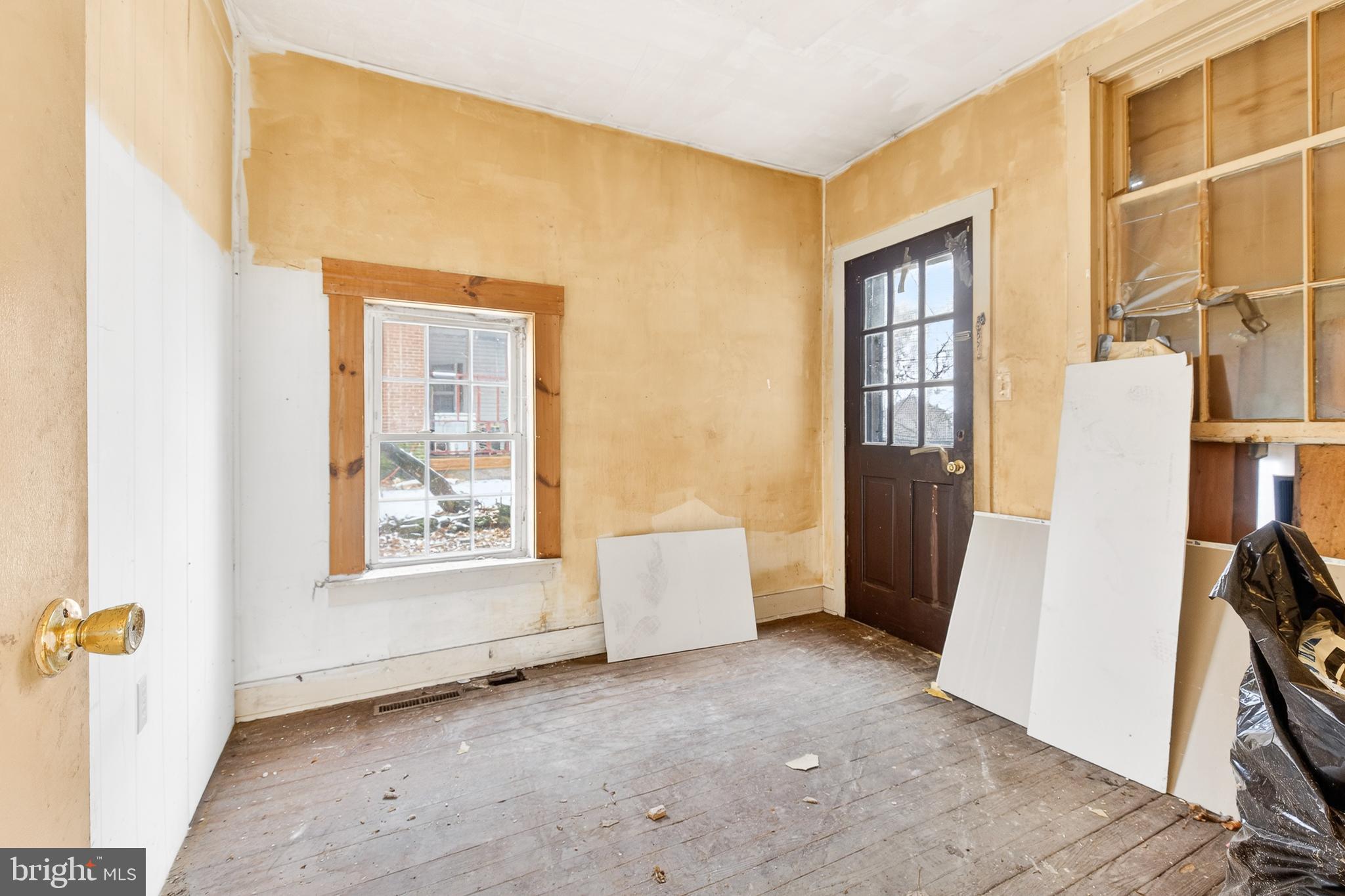 CBD- CENTRAL BUSINESS DIS - Commercial Sale