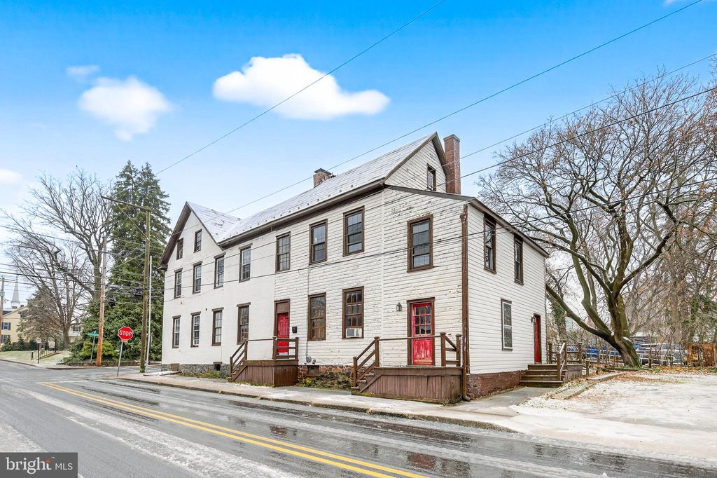 Photo of 201 S Washington Street, GETTYSBURG, PA 17325 (MLS # PAAD2021340)