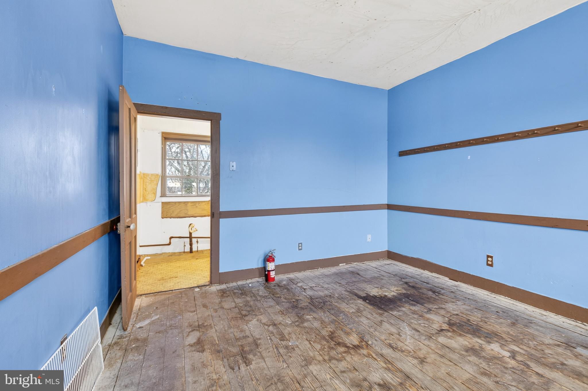 CBD- CENTRAL BUSINESS DIS - Commercial Sale