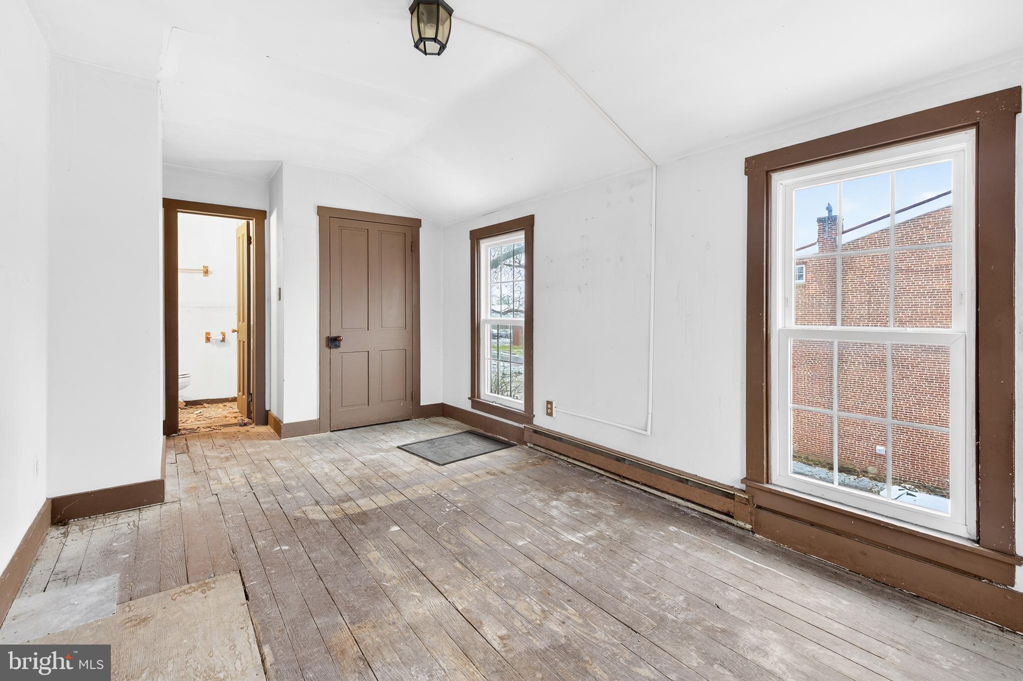 CBD- CENTRAL BUSINESS DIS - Commercial Sale