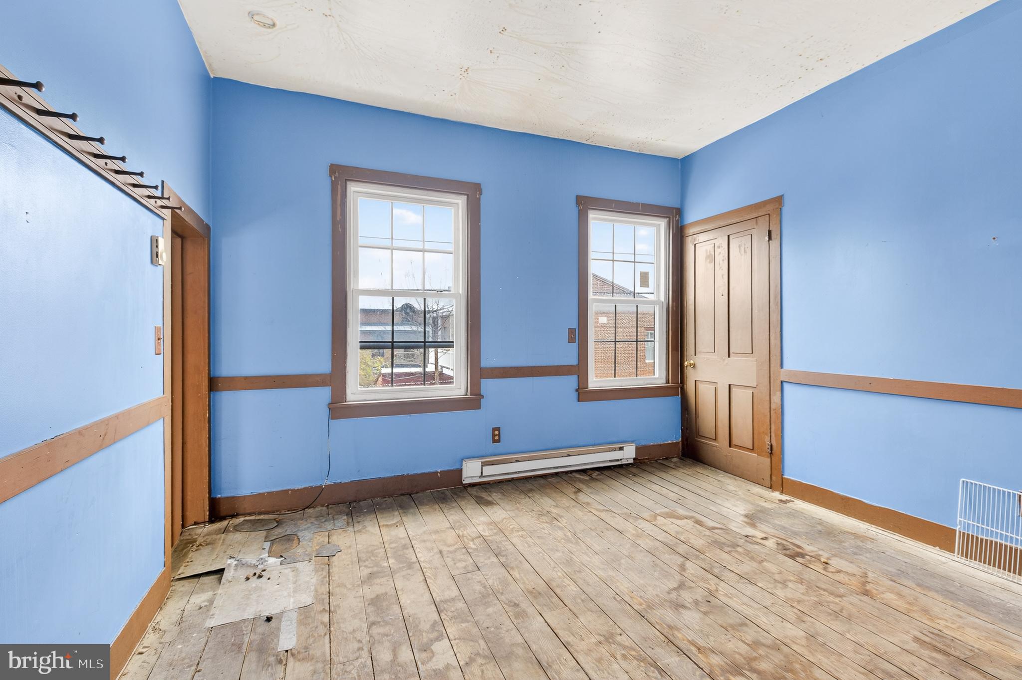 CBD- CENTRAL BUSINESS DIS - Commercial Sale