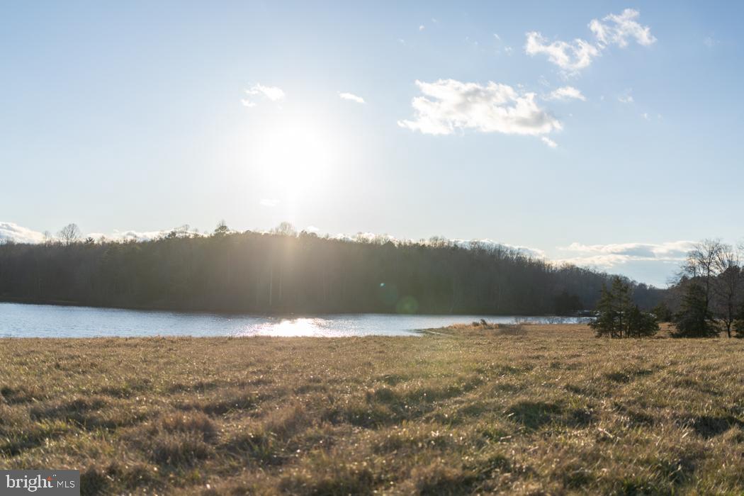 GREEN SPRINGS - Farm