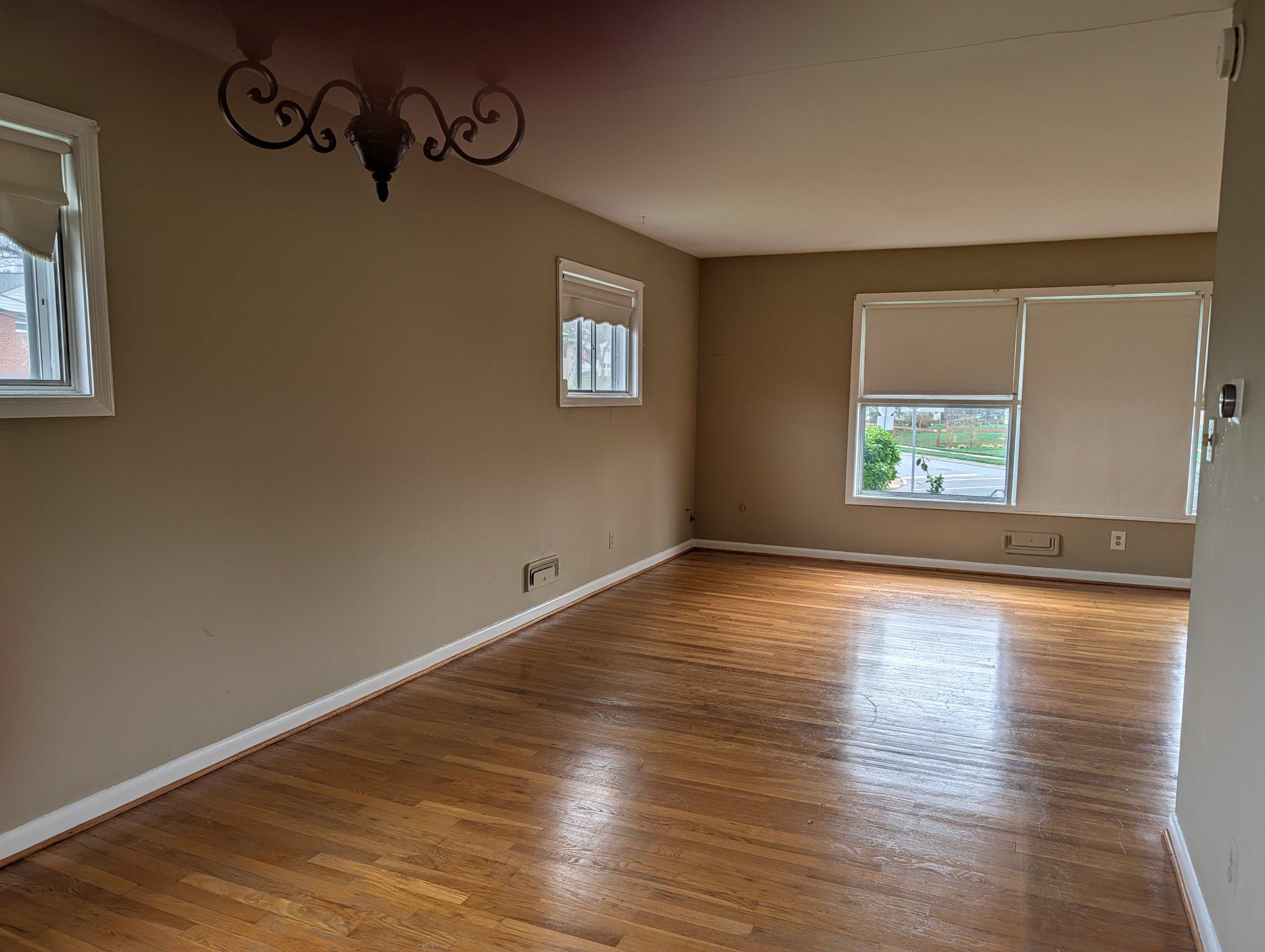 YORK MANOR - Residential