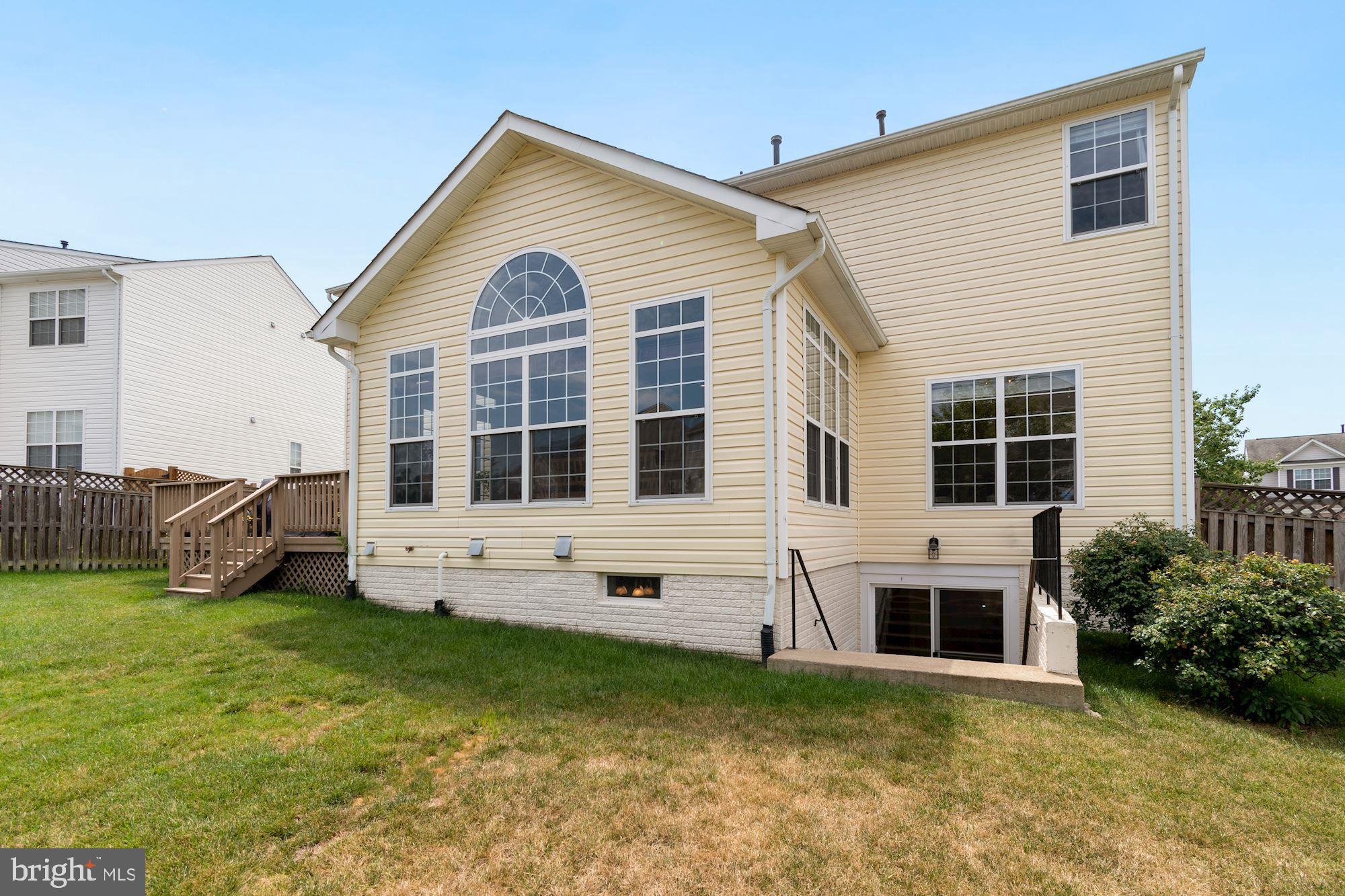 EAGLES POINTE - Residential