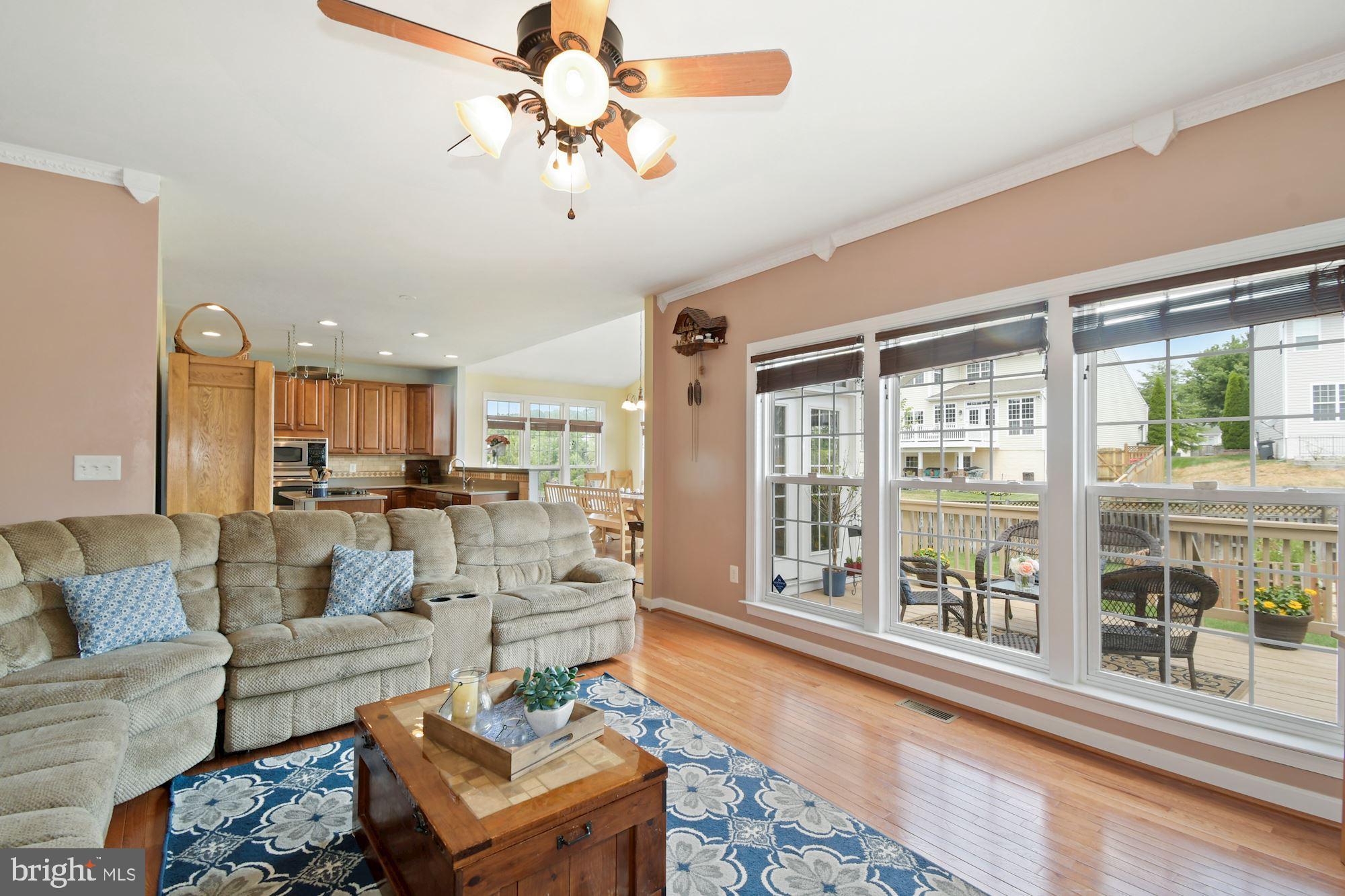 EAGLES POINTE - Residential