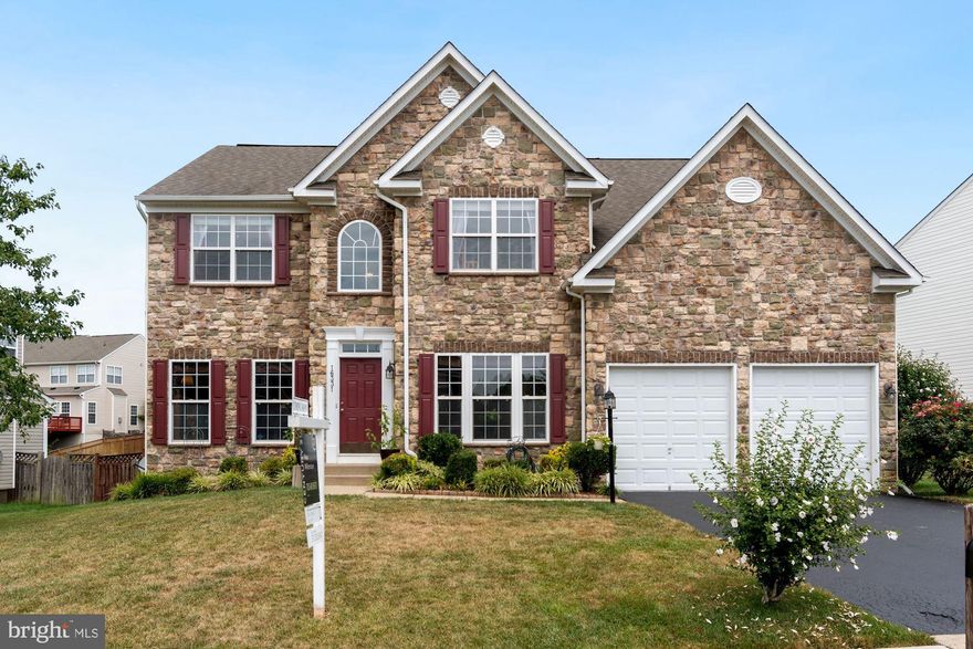 Beautiful, well maintained 4600 Square Foot Eagles Pointe Home! 6 bedrooms (2 in lower level NTC). 2 New HVAC systems, new cooktop, new dishwasher,  Large flat fully fenced backyard, large deck for entertaining, Sunroom, home office, enormous master suite with 2 walk in closets. Fantastic commute to Ft. Belvoir, Quantico, DC, and The Pentagon with easy access to HOV & commuter lots. Stonebridge shopping center 5 minutes away with Wegmans, restaurants, and shopping. Eagles Pointe amenities include: outdoor pool, multiple playgrounds, gym and clubhouse.