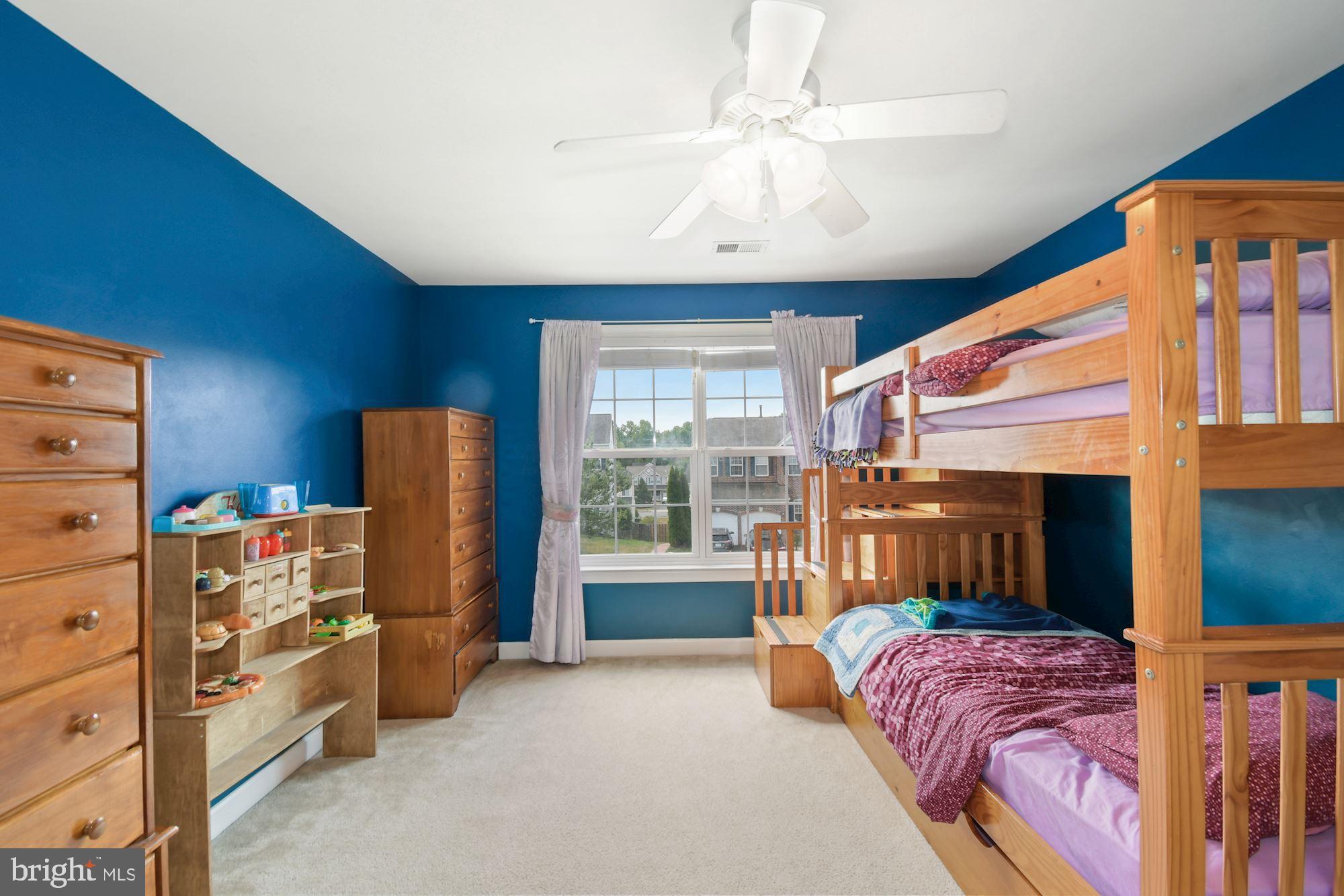 EAGLES POINTE - Residential