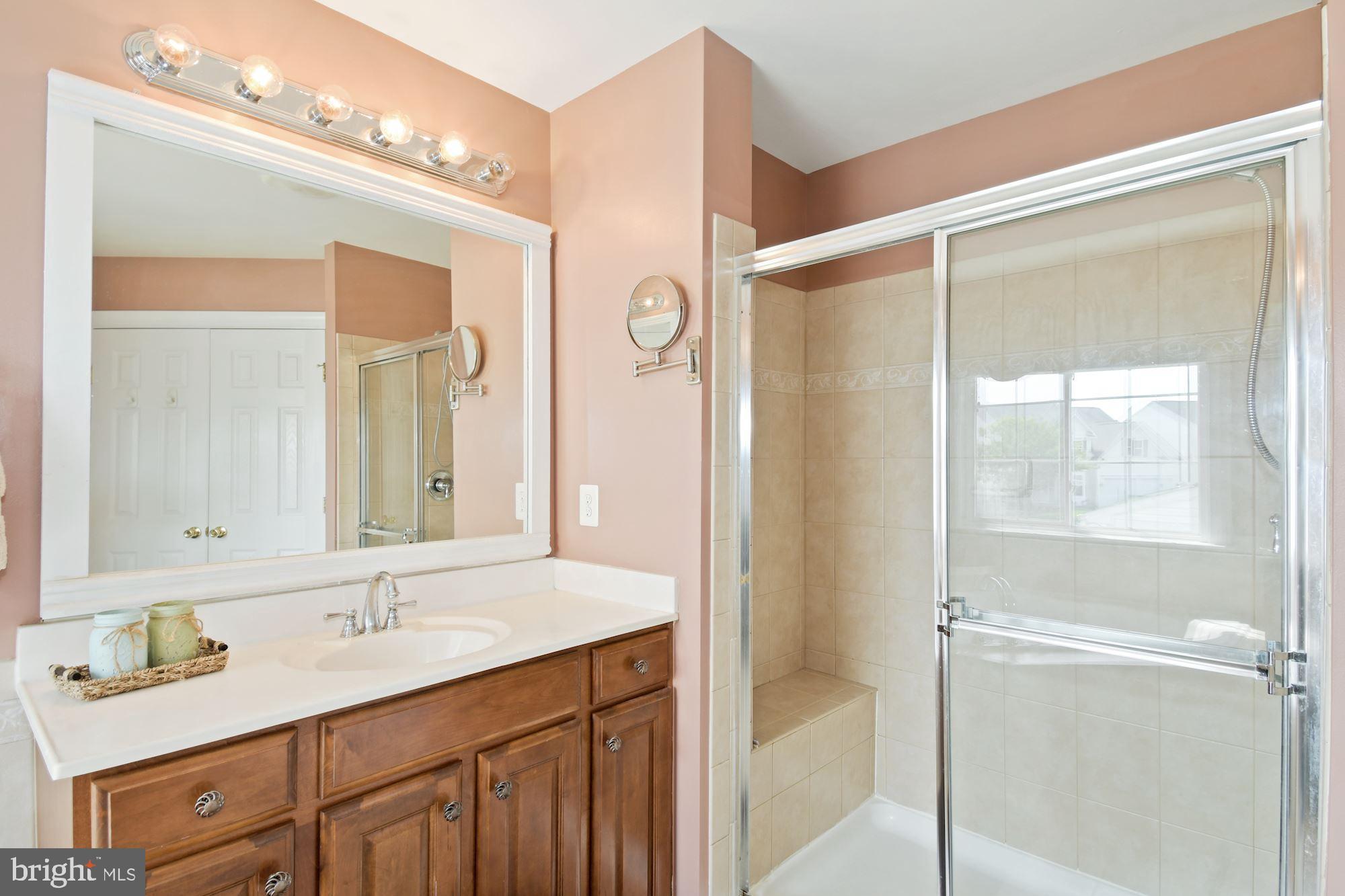 EAGLES POINTE - Residential