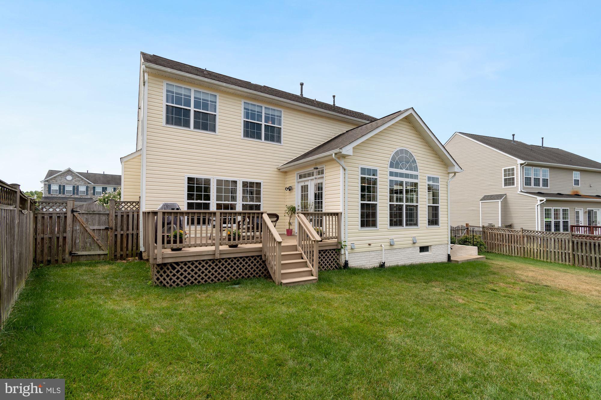 EAGLES POINTE - Residential