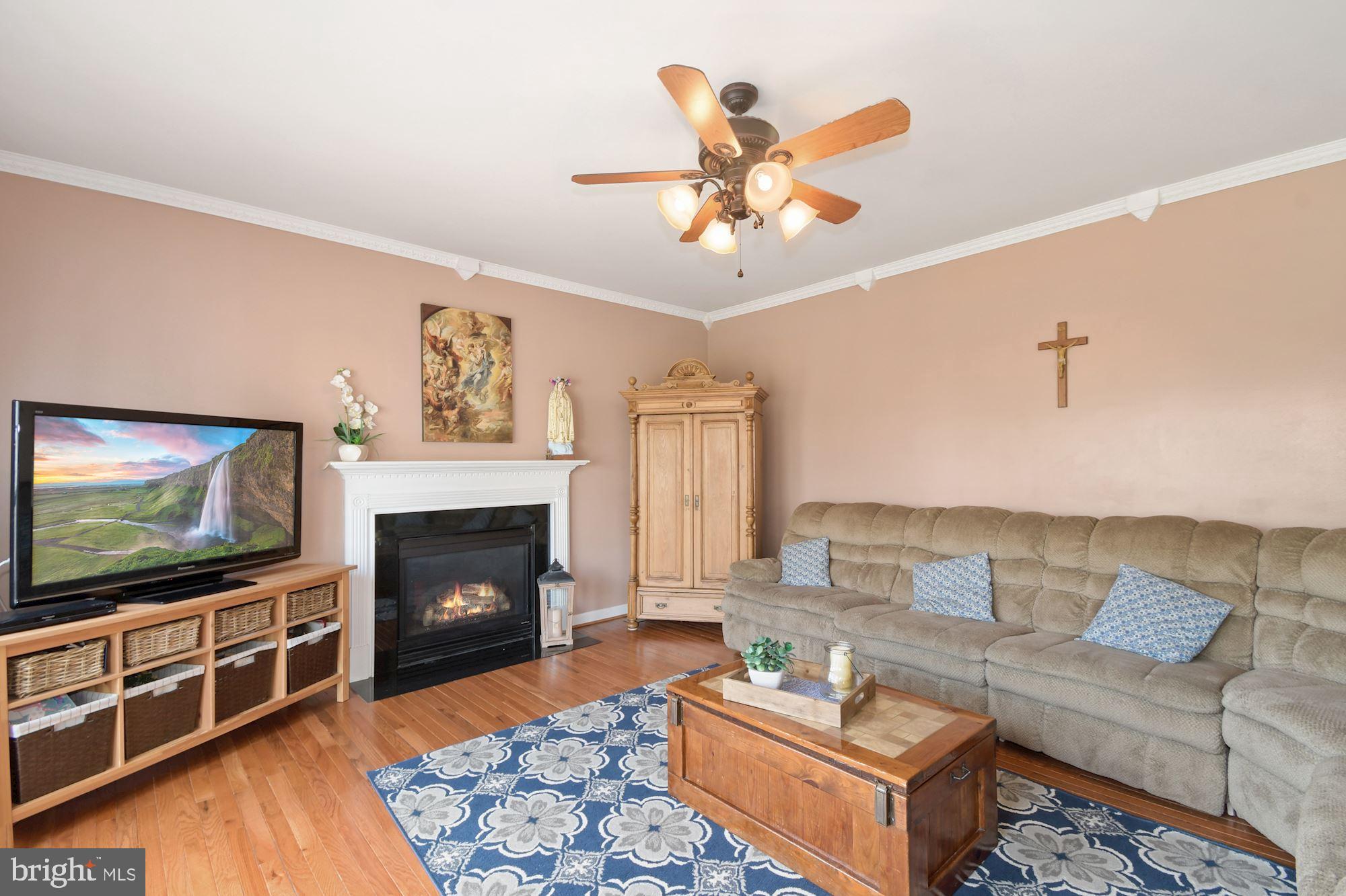 EAGLES POINTE - Residential