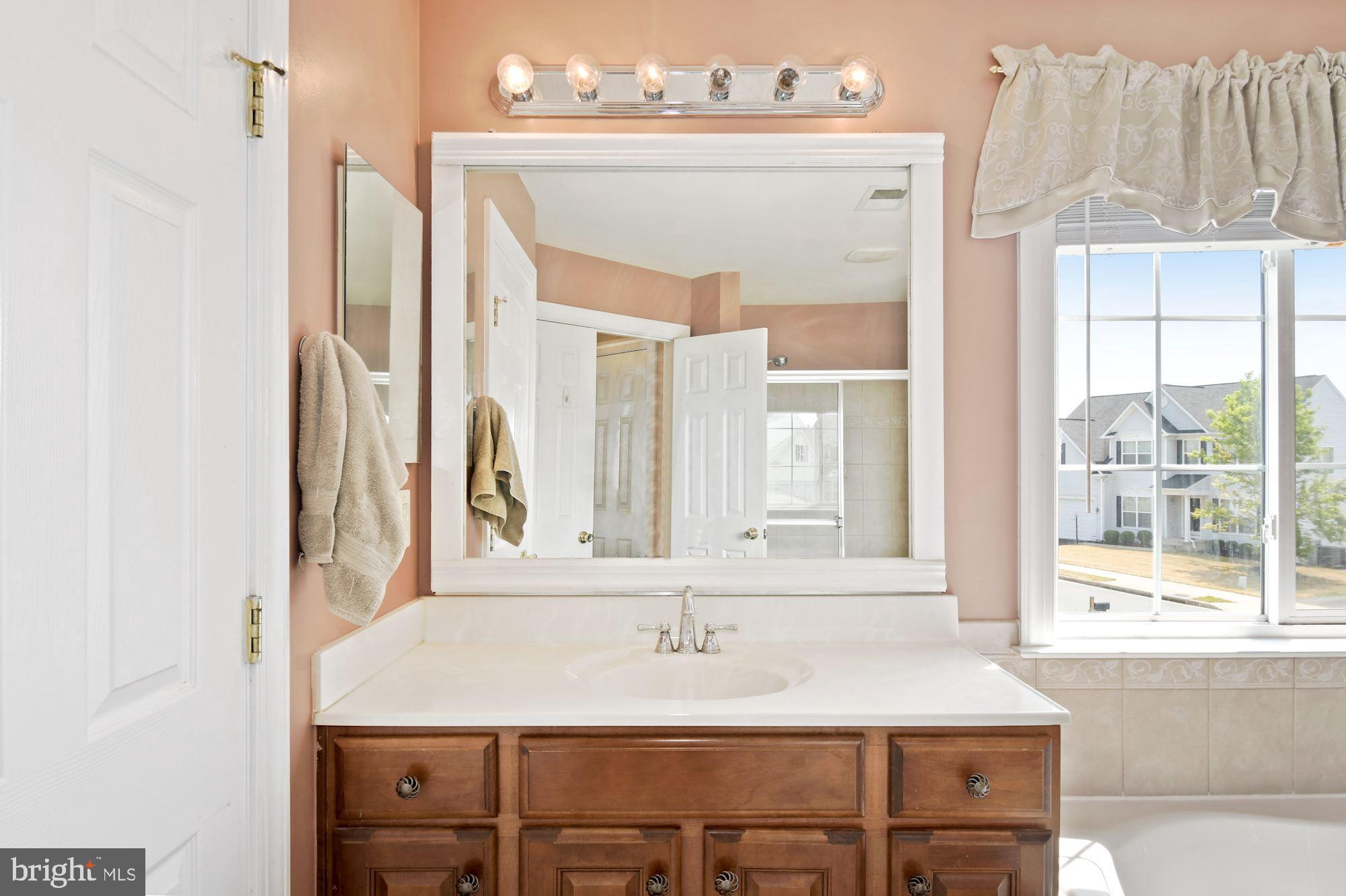 EAGLES POINTE - Residential