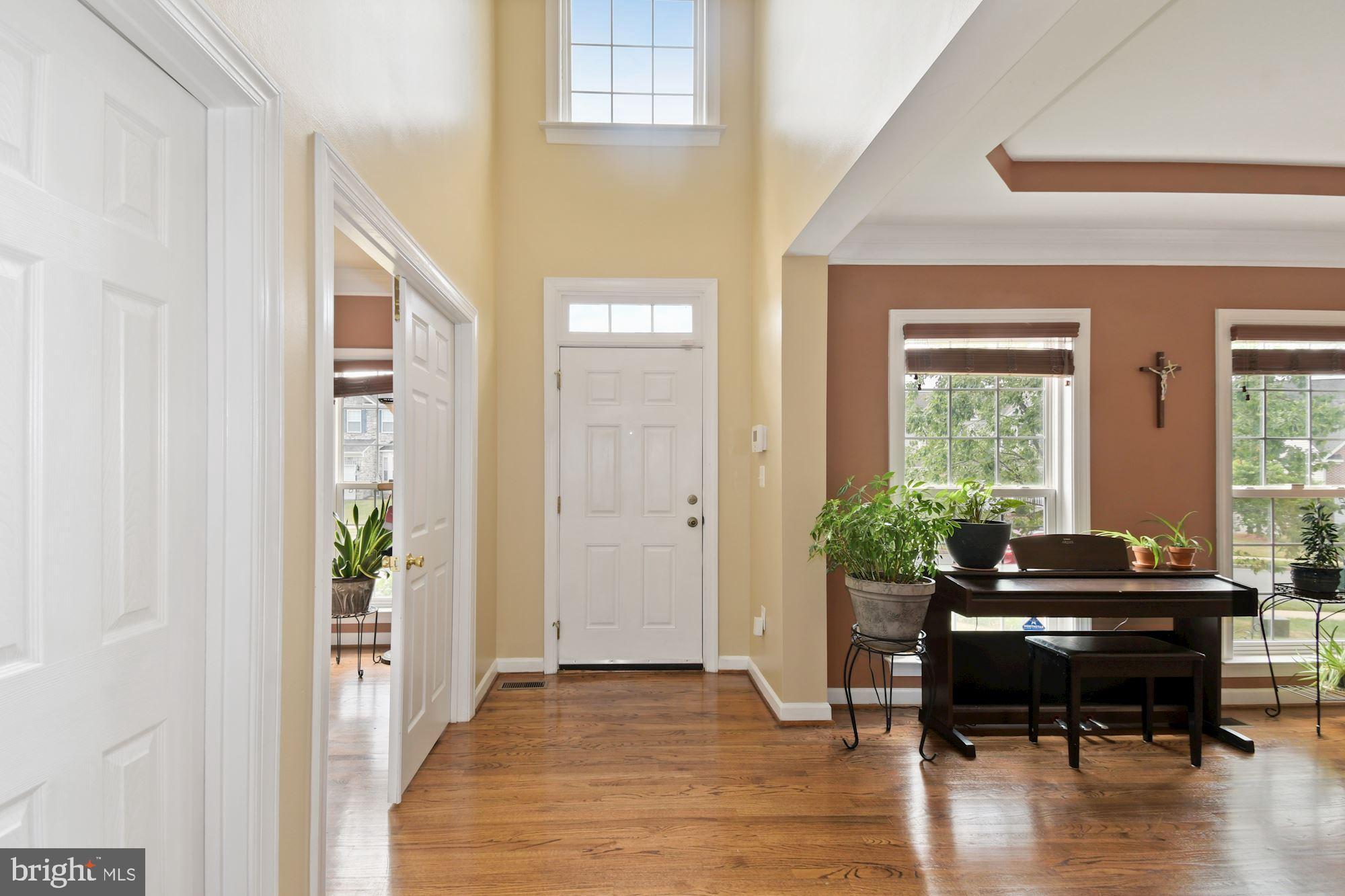 EAGLES POINTE - Residential