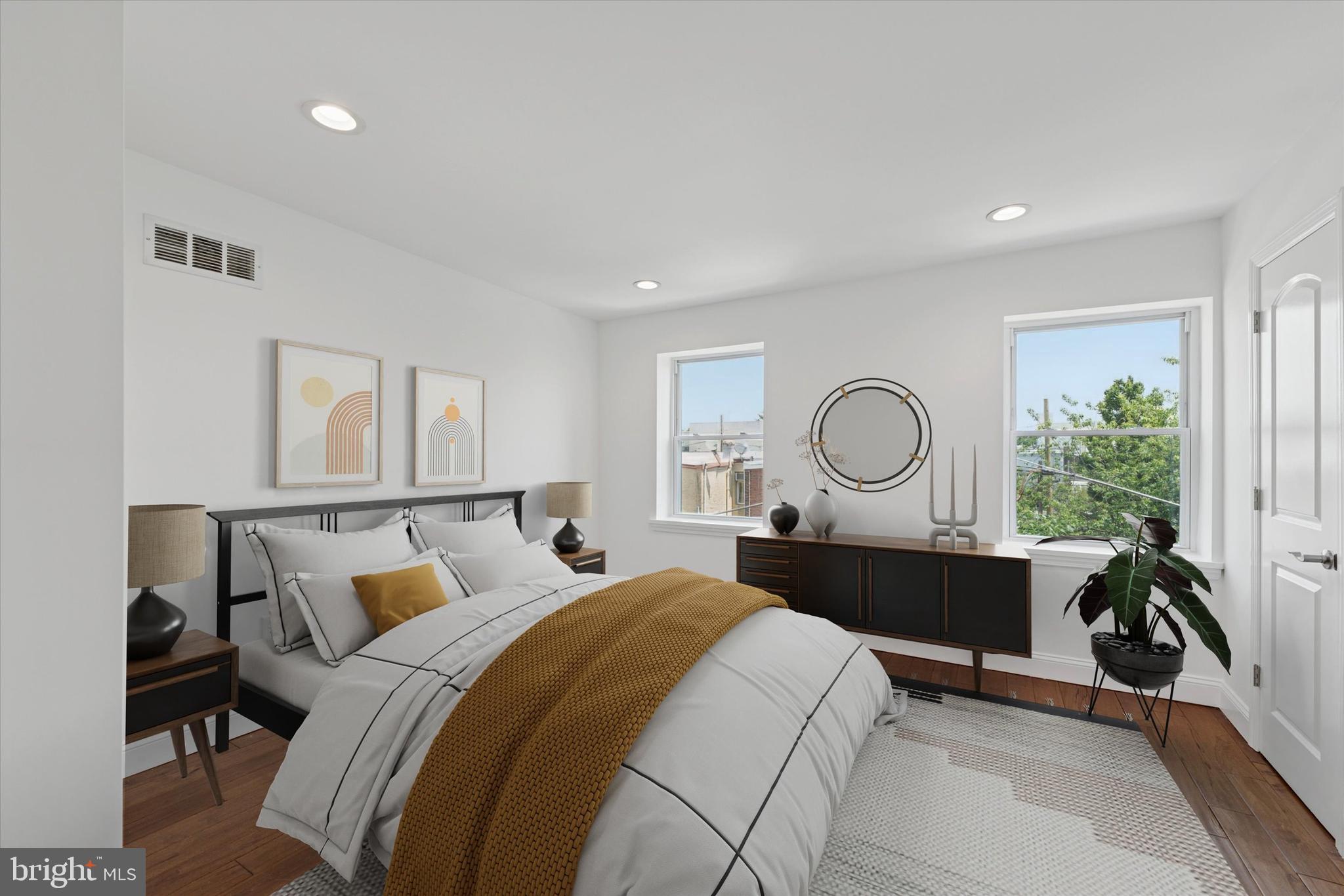 PORT RICHMOND - Residential Lease