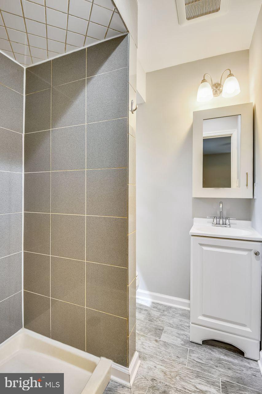 HUNTERS POINTE - Residential