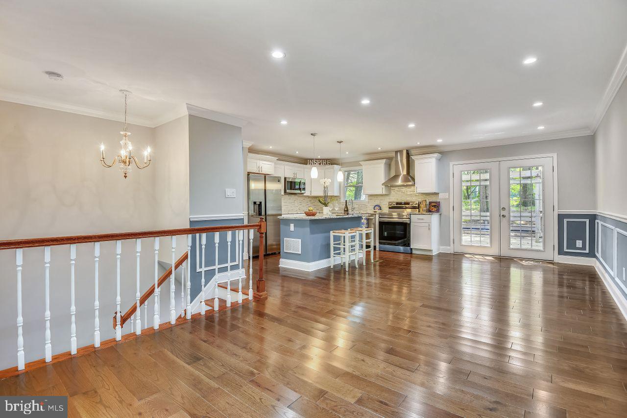 HUNTERS POINTE - Residential