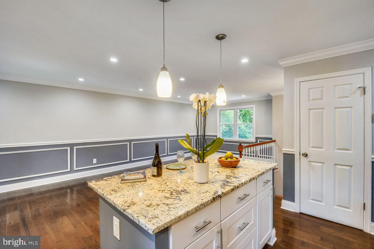 HUNTERS POINTE - Residential