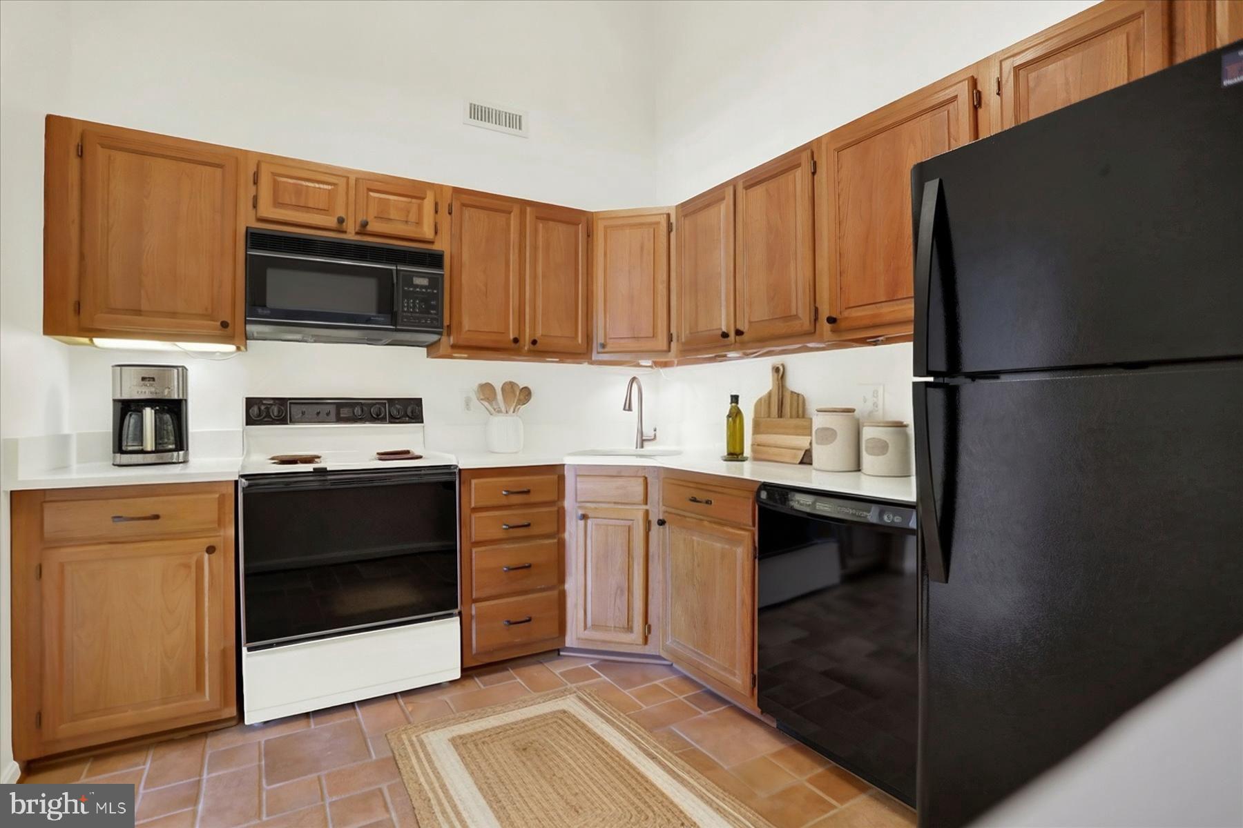 LOVETON FARMS - Residential