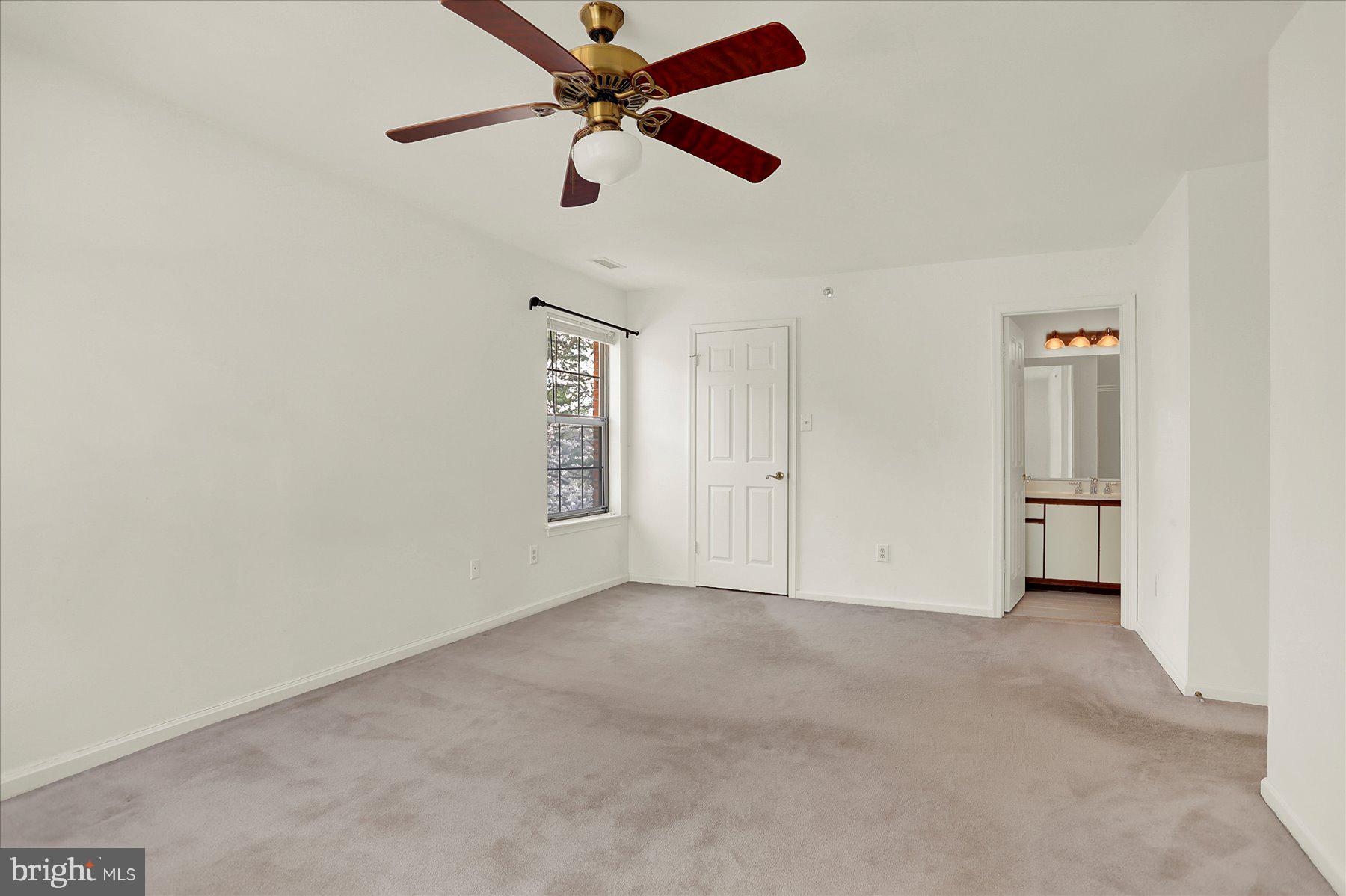 LOVETON FARMS - Residential