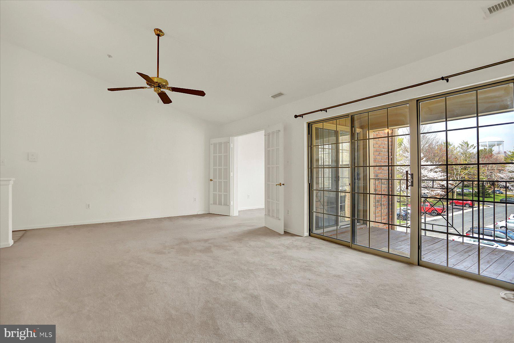 LOVETON FARMS - Residential