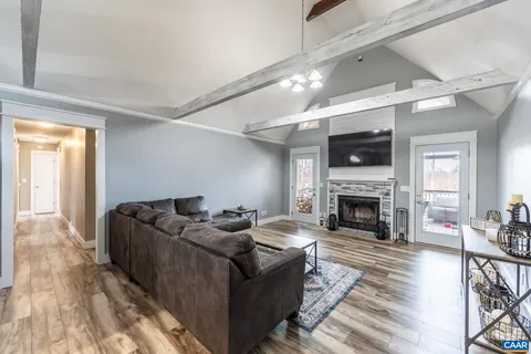 MLS: 661596
