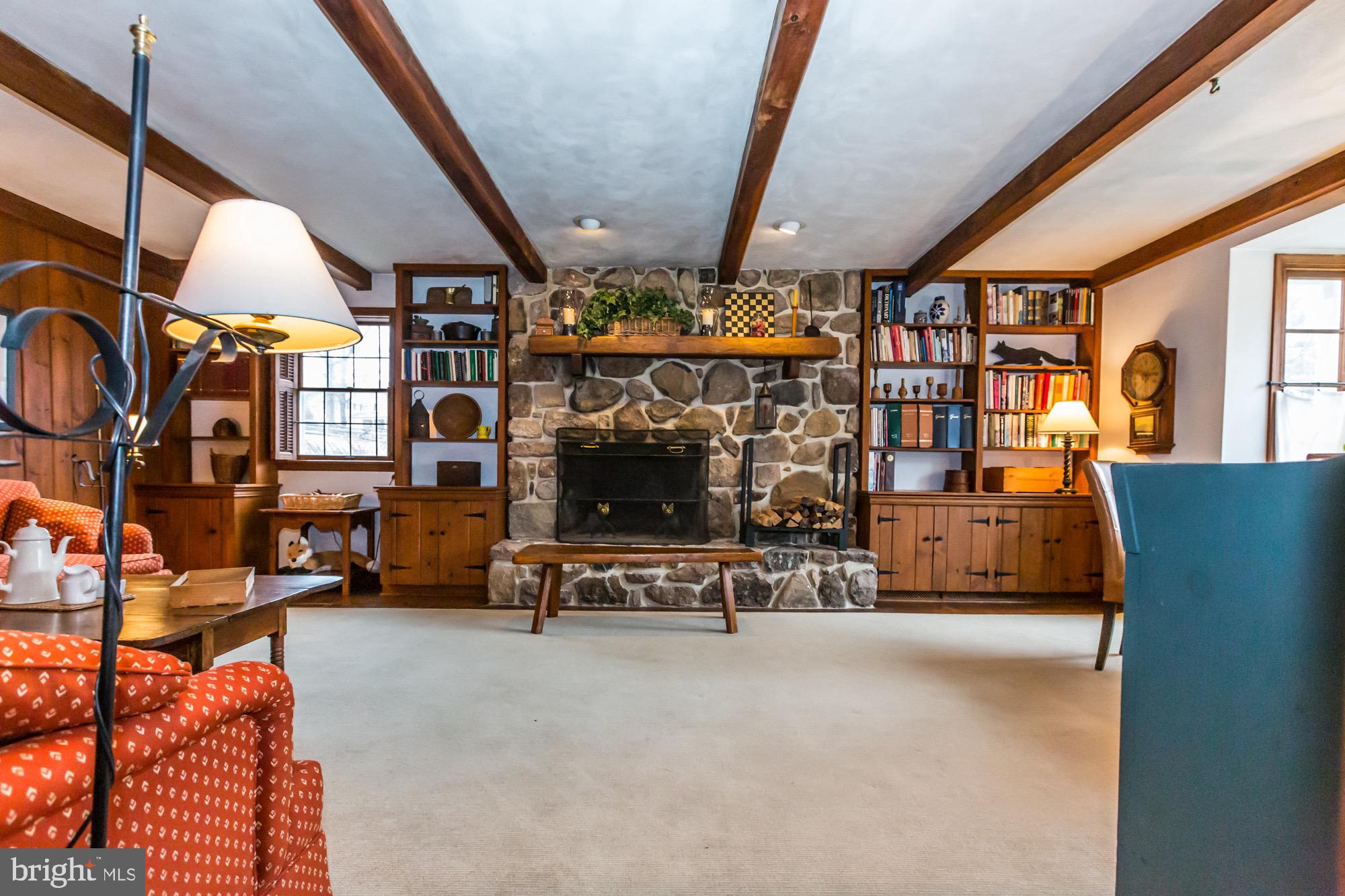 RADNOR HUNT - Residential