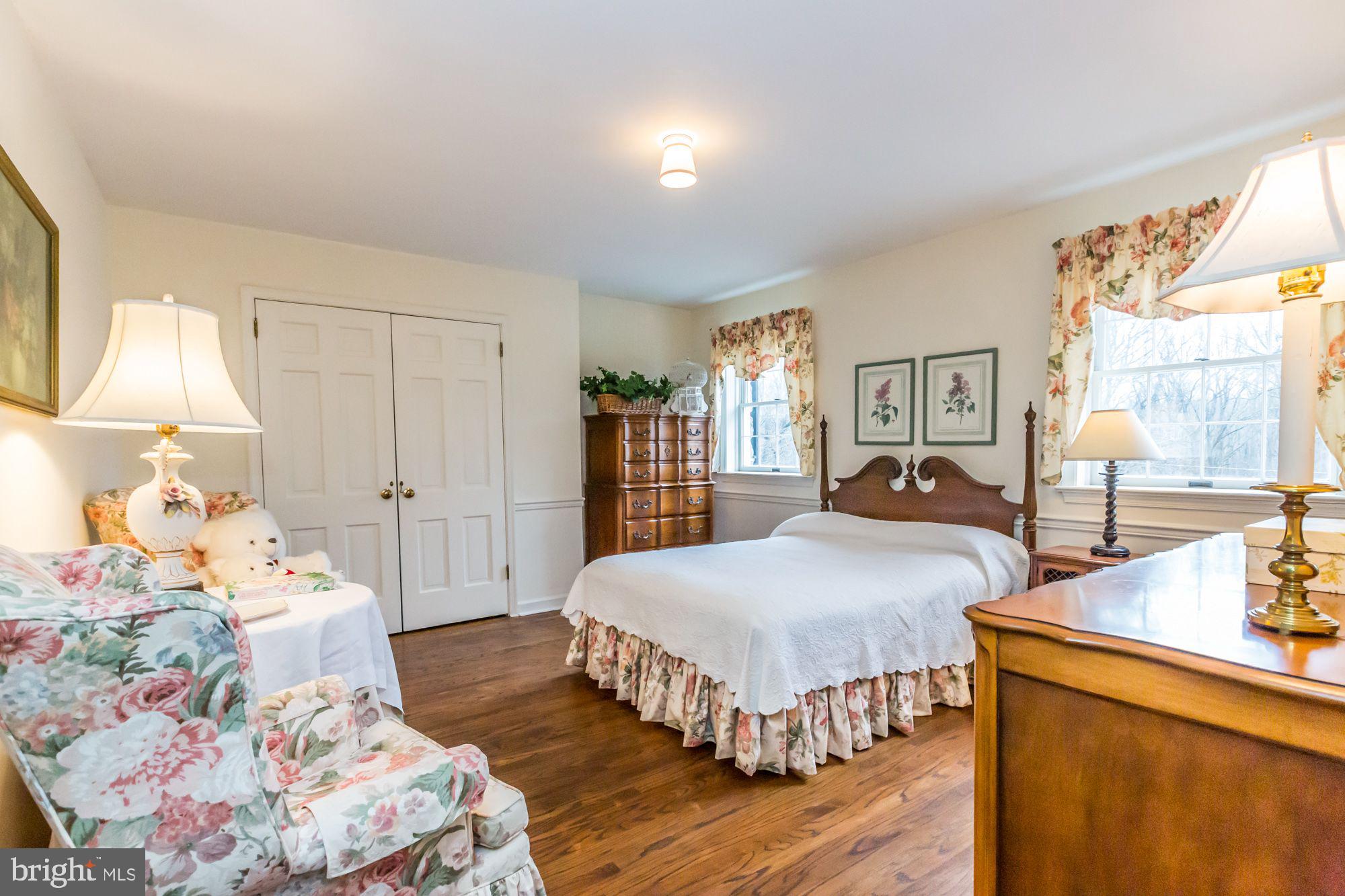 RADNOR HUNT - Residential