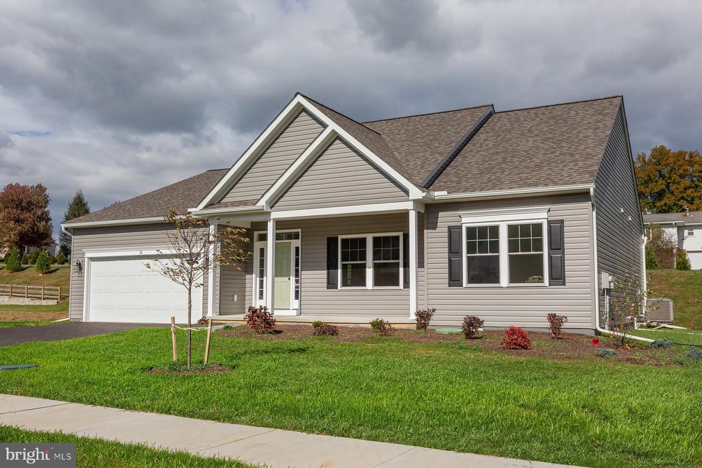 Photo of 16 Ridgewood Road #(DOUGLAS), QUARRYVILLE, PA 17566 (MLS # PALA2073040)
