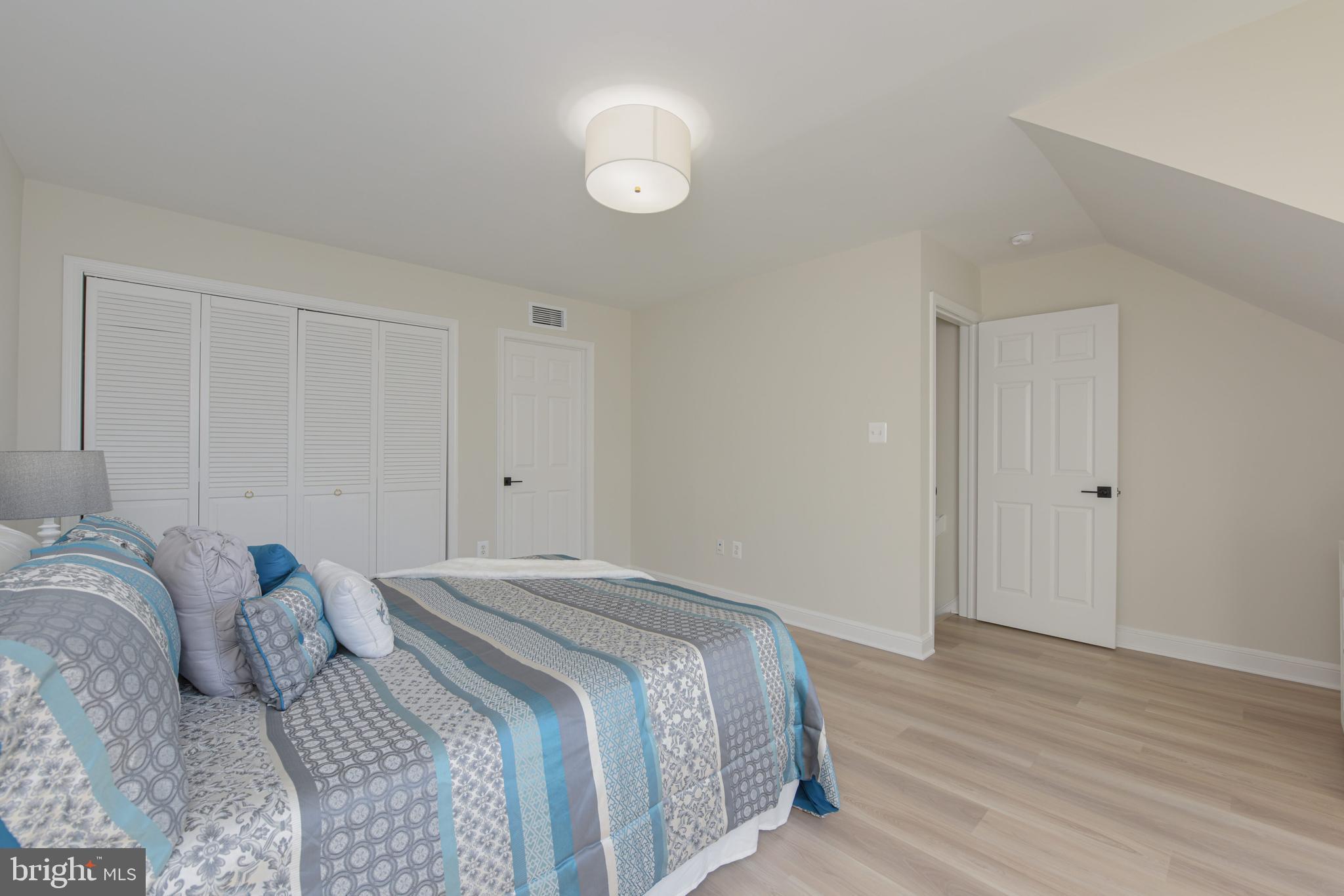 OLD TOWN ALEXANDRIA - Residential