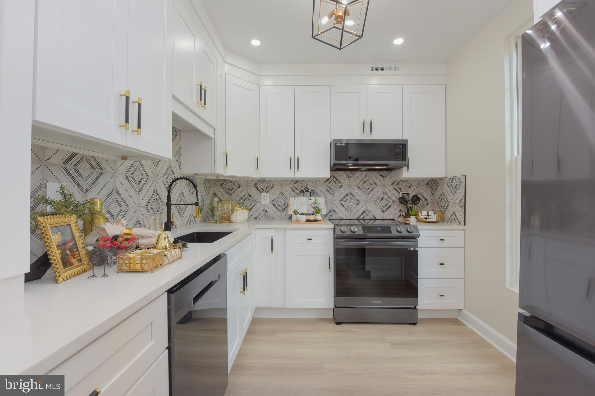 OLD TOWN ALEXANDRIA - Residential