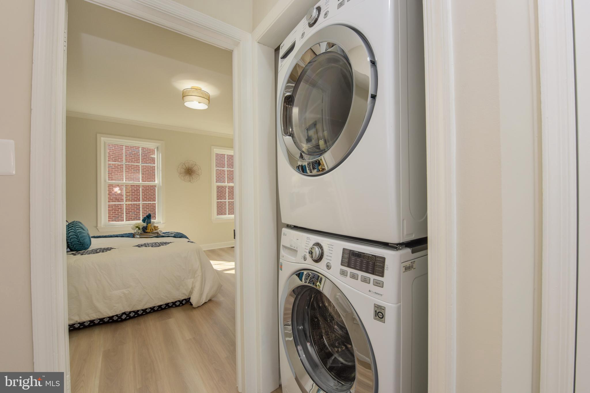 OLD TOWN ALEXANDRIA - Residential