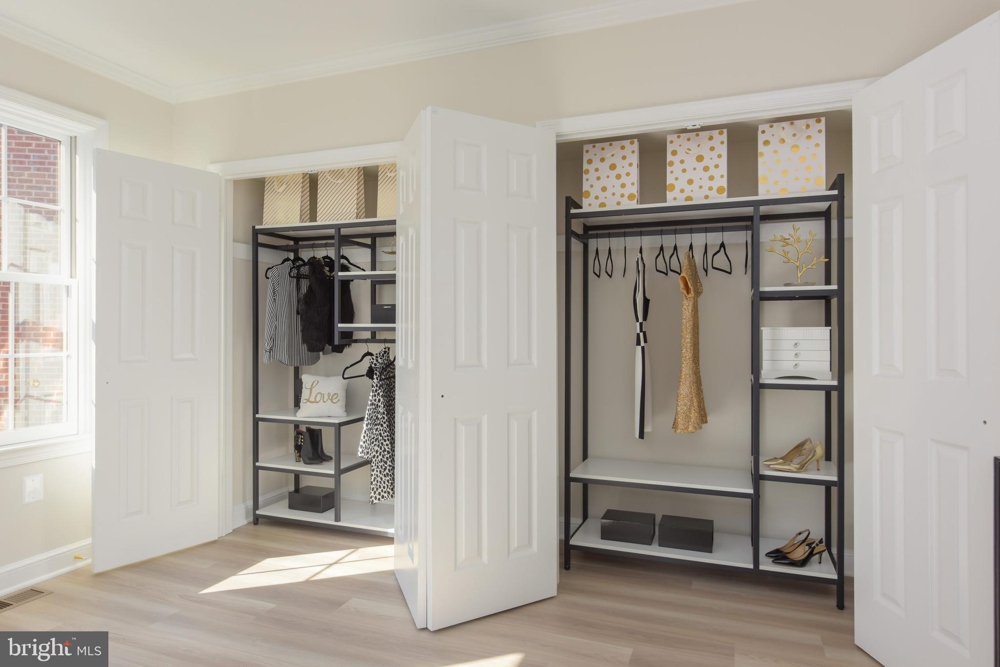 OLD TOWN ALEXANDRIA - Residential