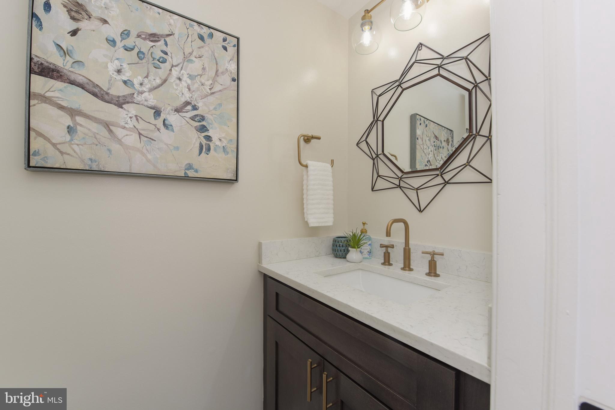 OLD TOWN ALEXANDRIA - Residential