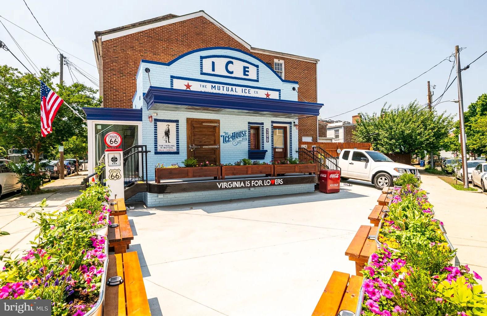 OLD TOWN ALEXANDRIA - Residential