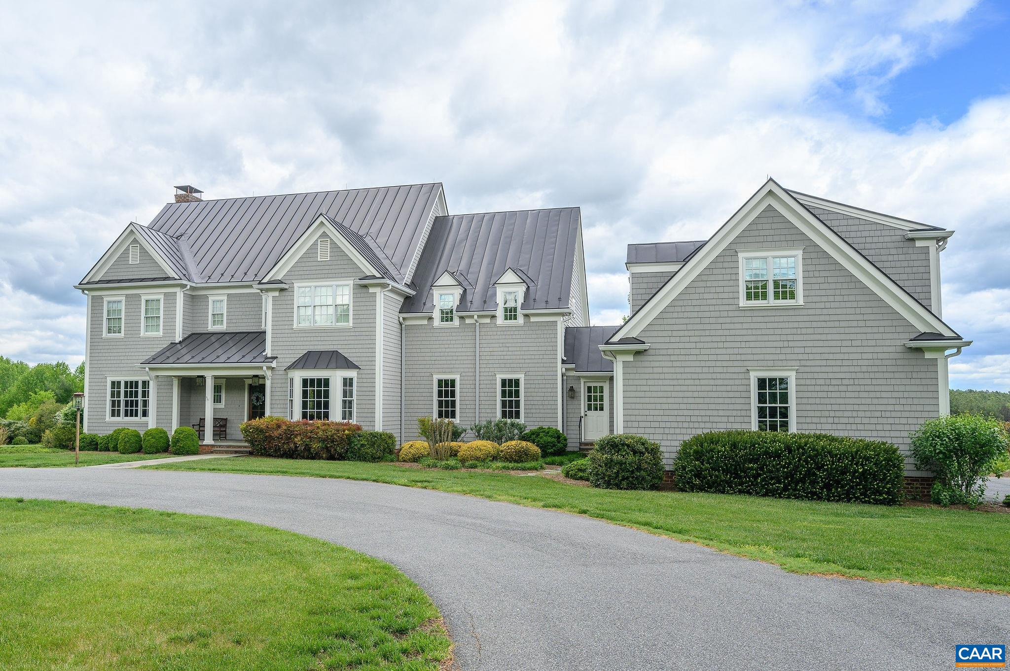 FAR HILLS - Residential