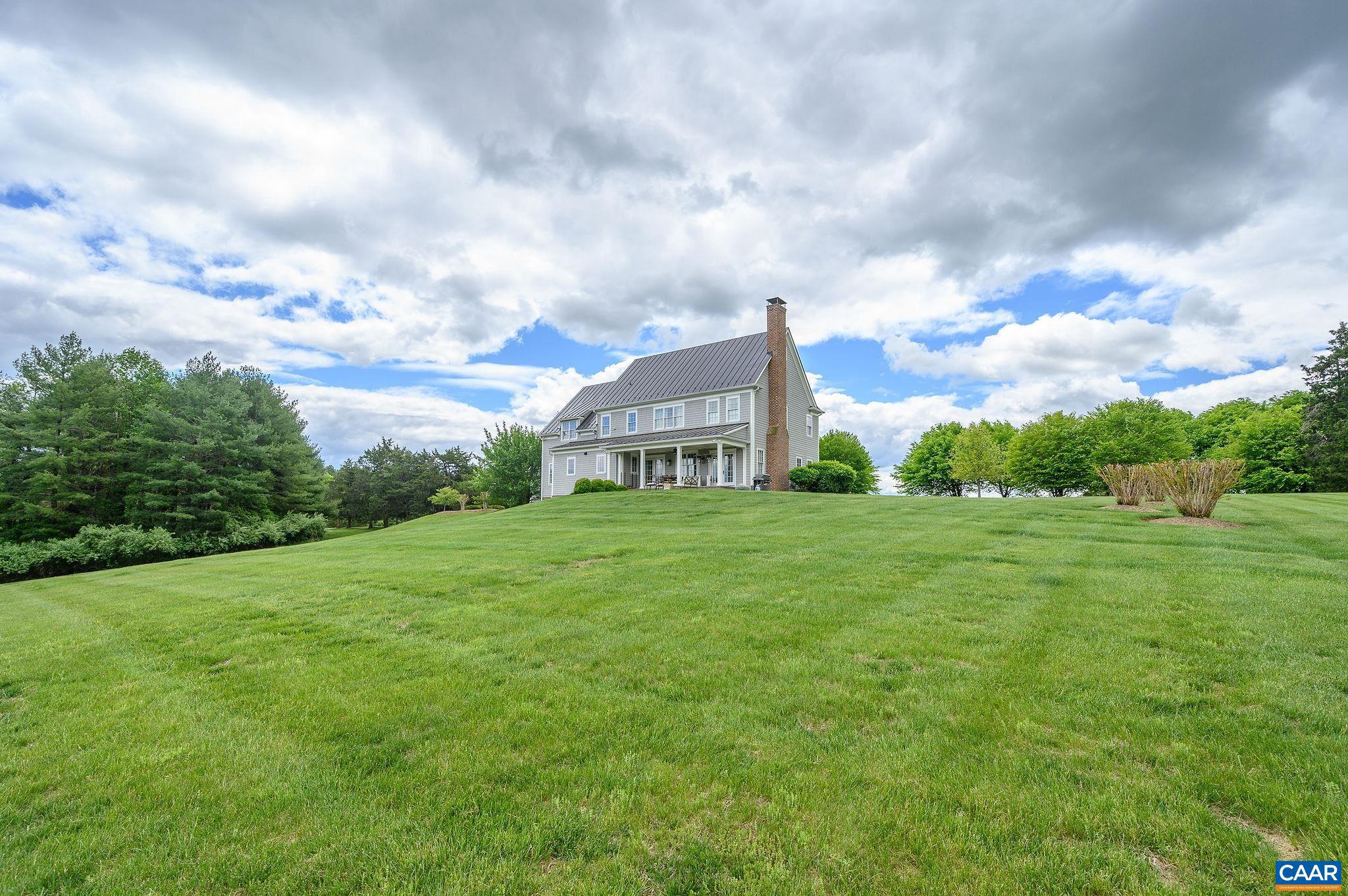 FAR HILLS - Residential