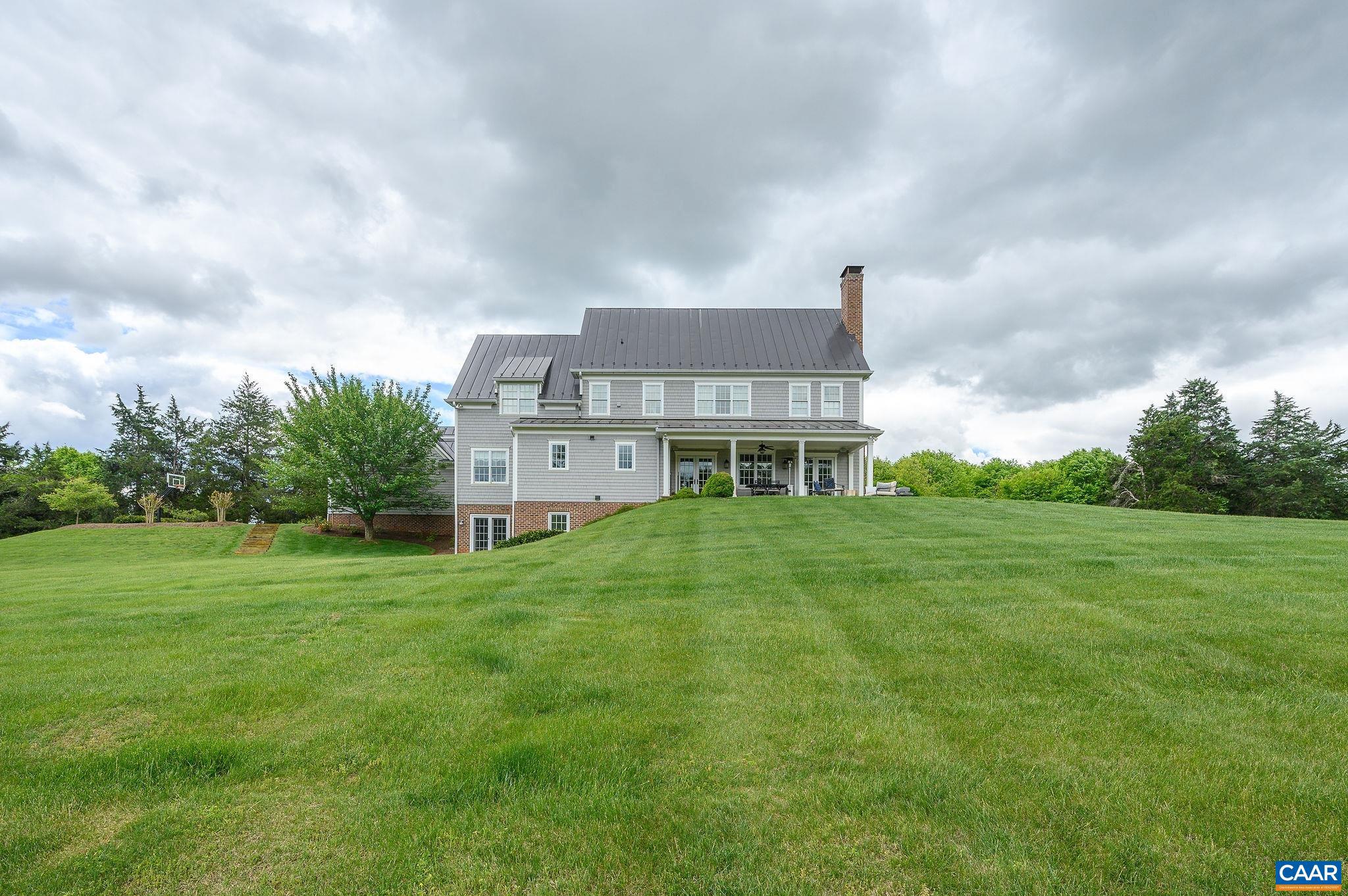 FAR HILLS - Residential