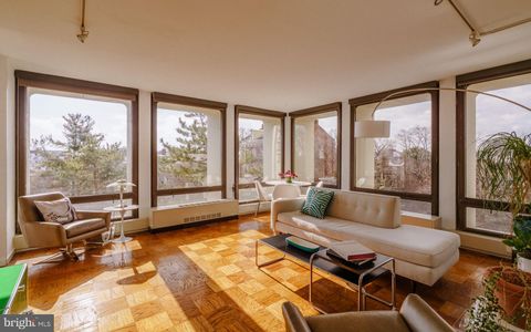 220 LOCUST STREET 2G PHILADELPHIA PA 19106