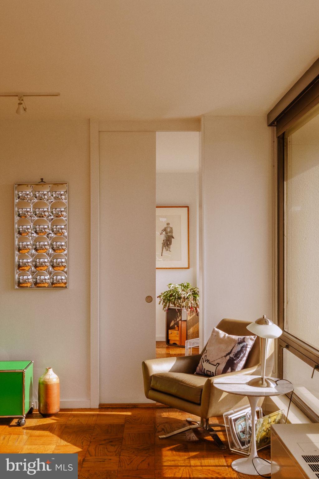 SOCIETY HILL - Residential