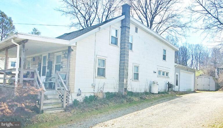 527 BAUMGARDNER ROAD