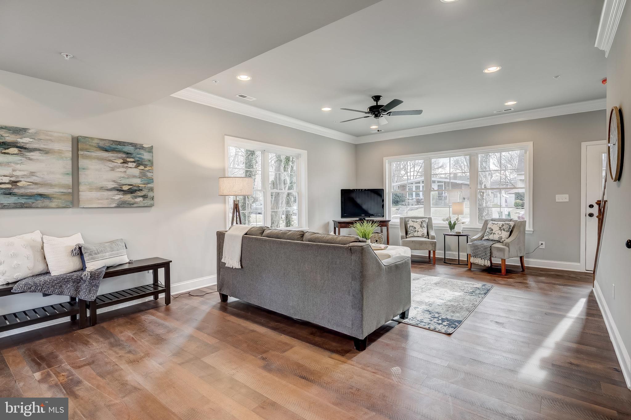 RIVIERA BEACH - Residential