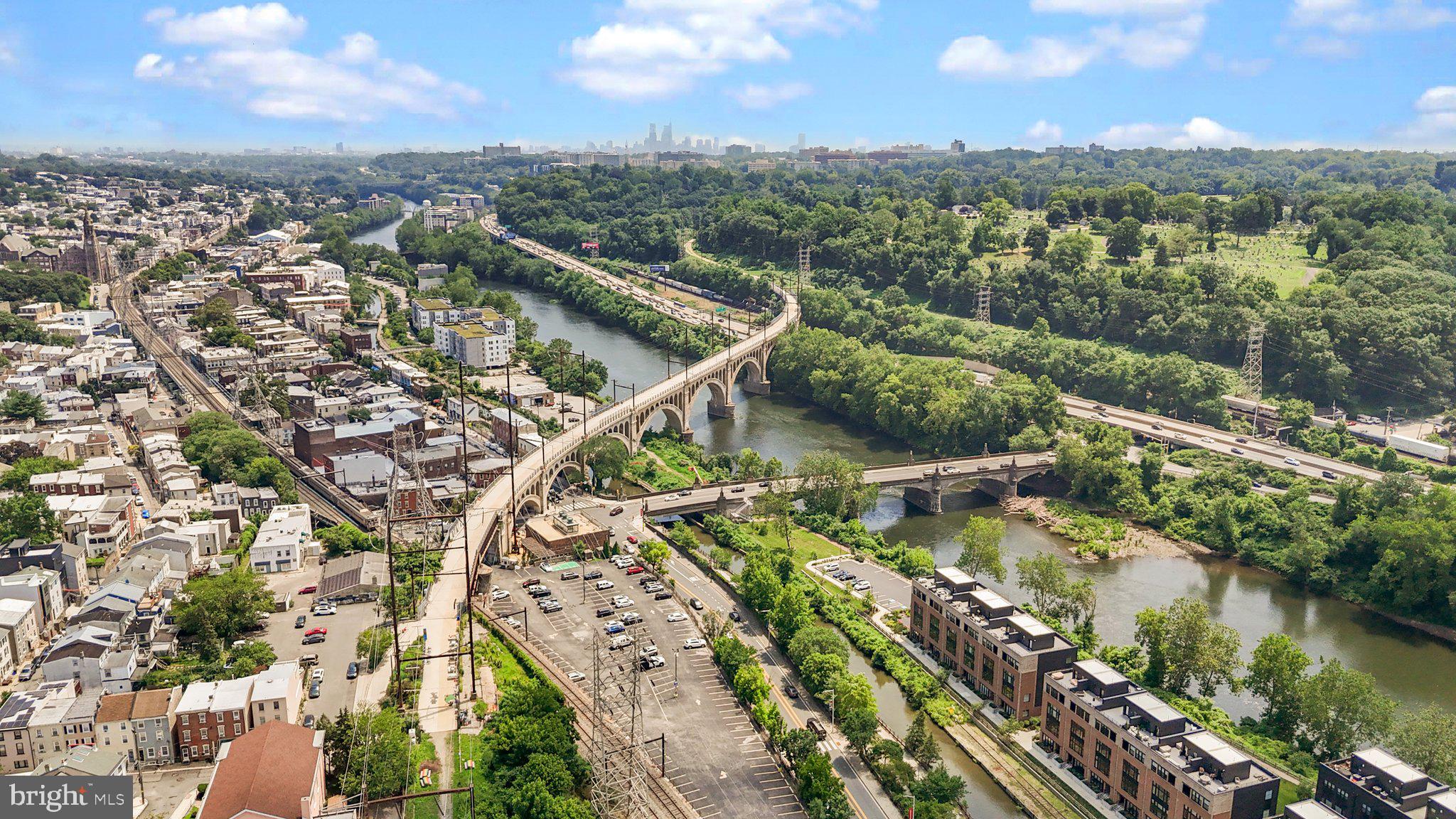 THE LOCKS - Residential