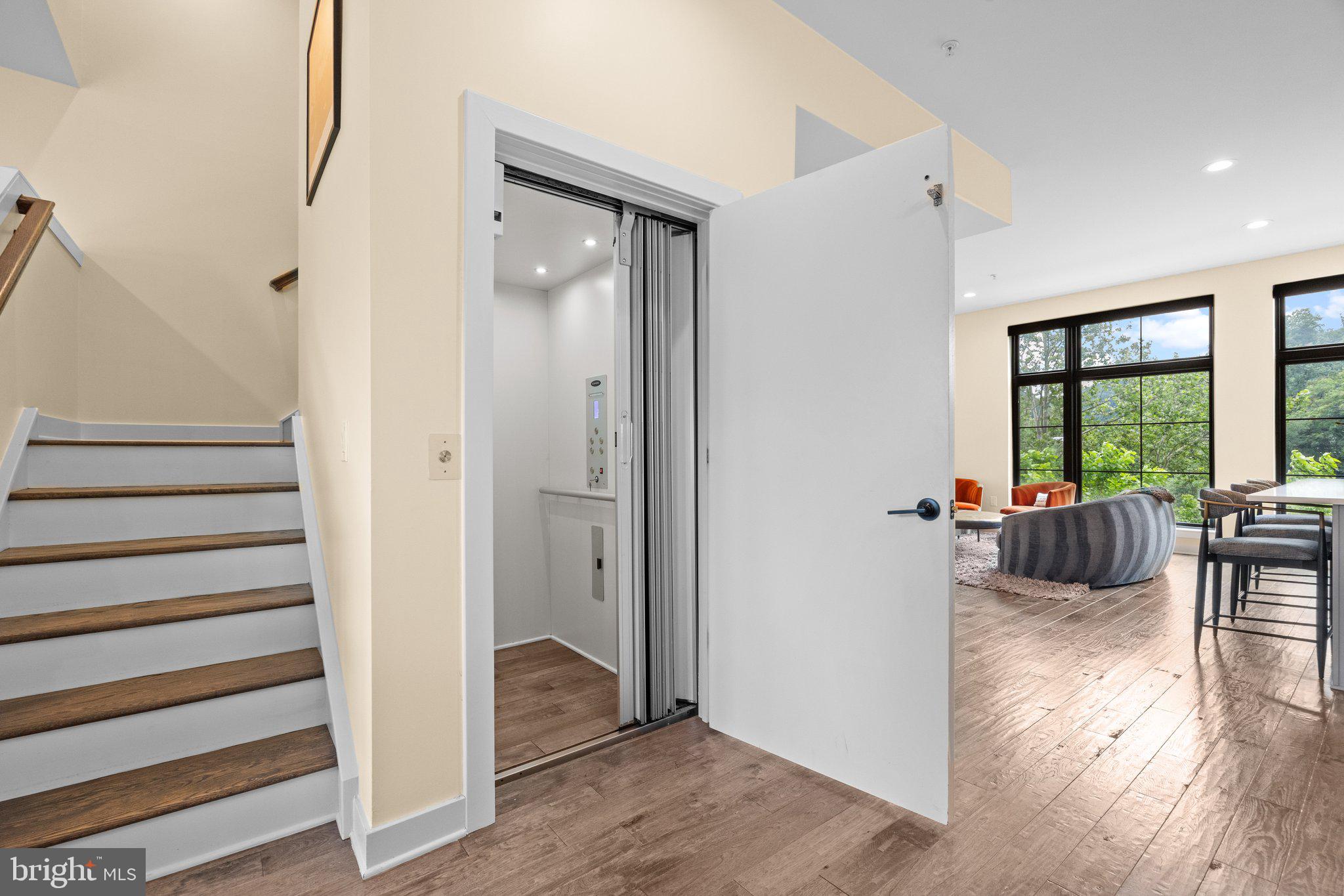 THE LOCKS - Residential