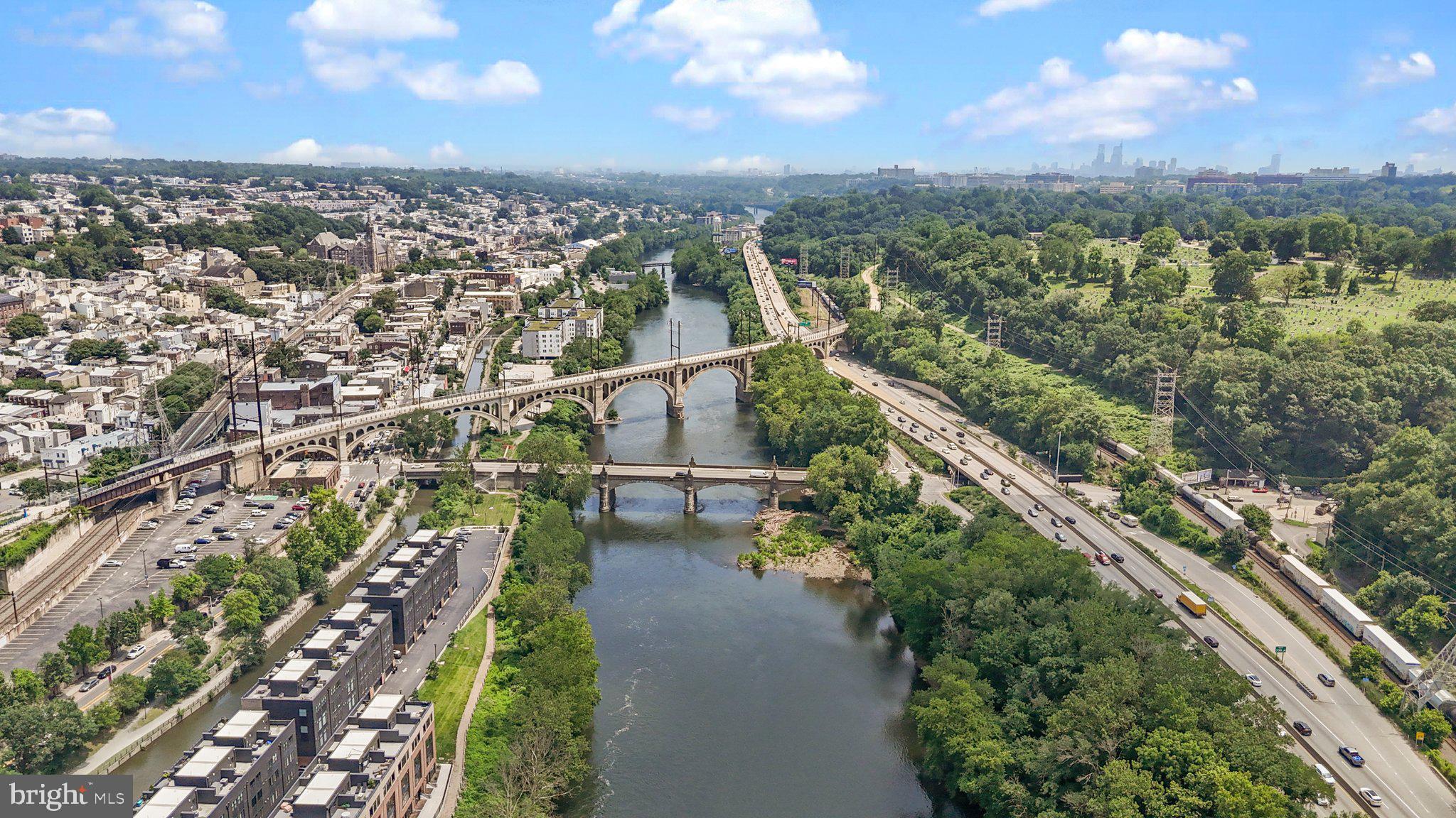 THE LOCKS - Residential