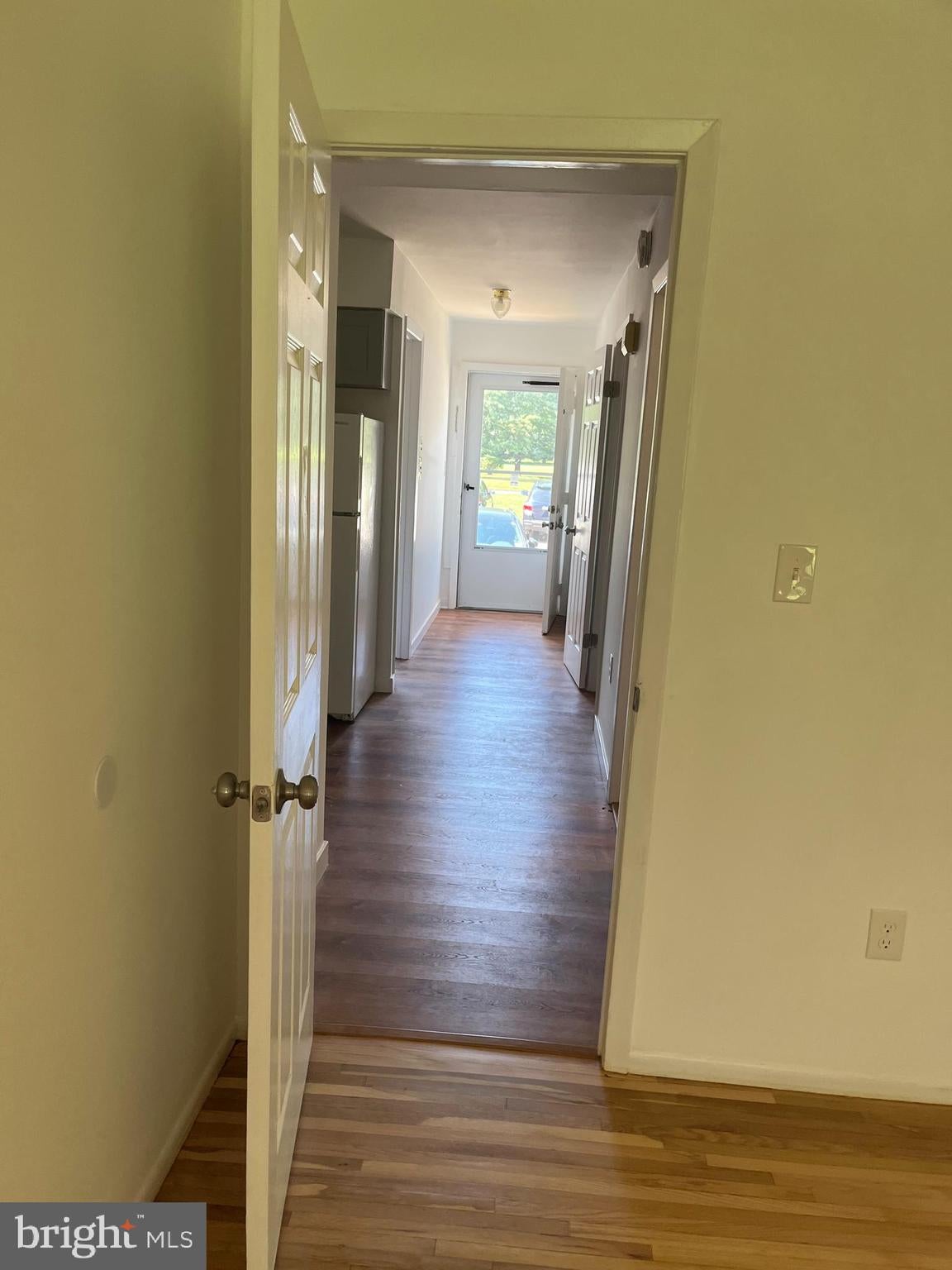 1711 SILVER COURT